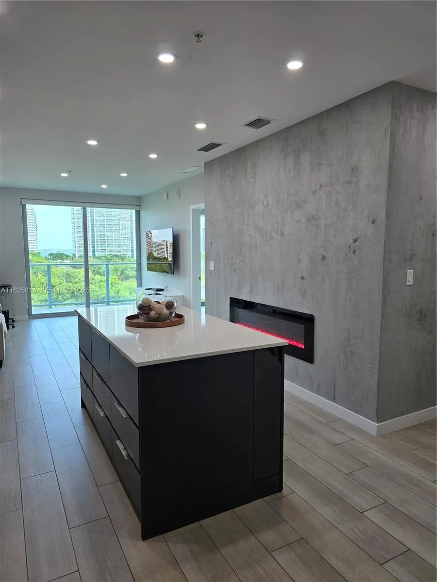 Foto de propiedad en 1600 SW 1st Avenue 809, Miami, FL 33129 Miami con MLS# 