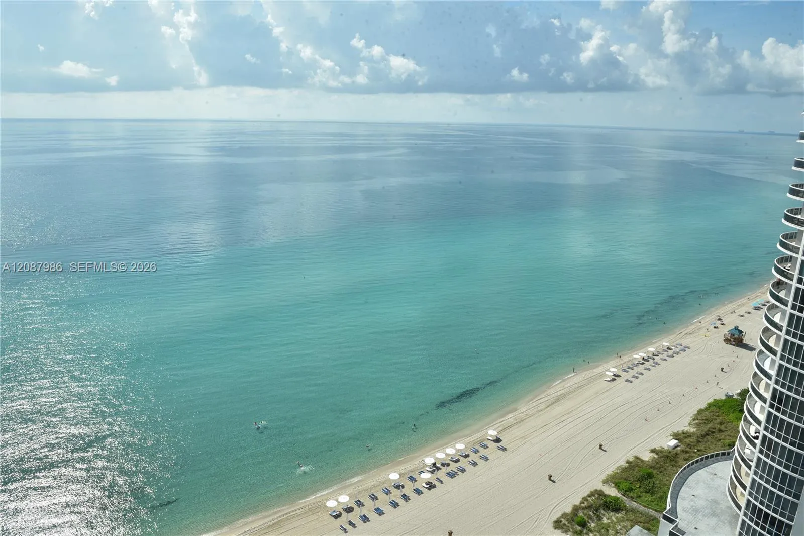 En Venta 16001 Collins Avenue 2302, Sunny Isles Beach, FL 33160, Sunny Isles Beach, FL 33160