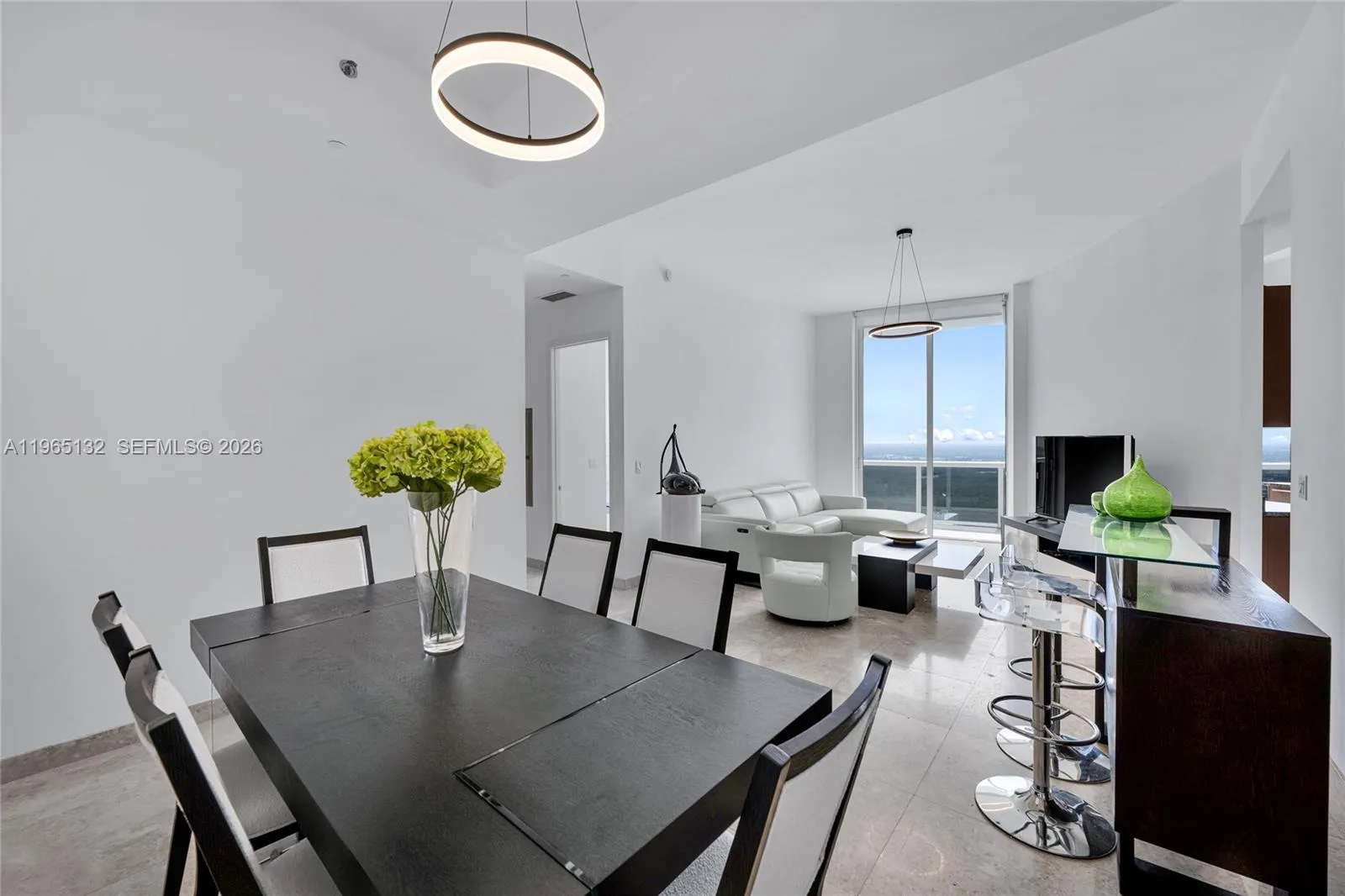 Foto de propiedad en 16001 Collins Avenue 3805, Sunny Isles Beach, FL 33160 Sunny Isles Beach con MLS# 