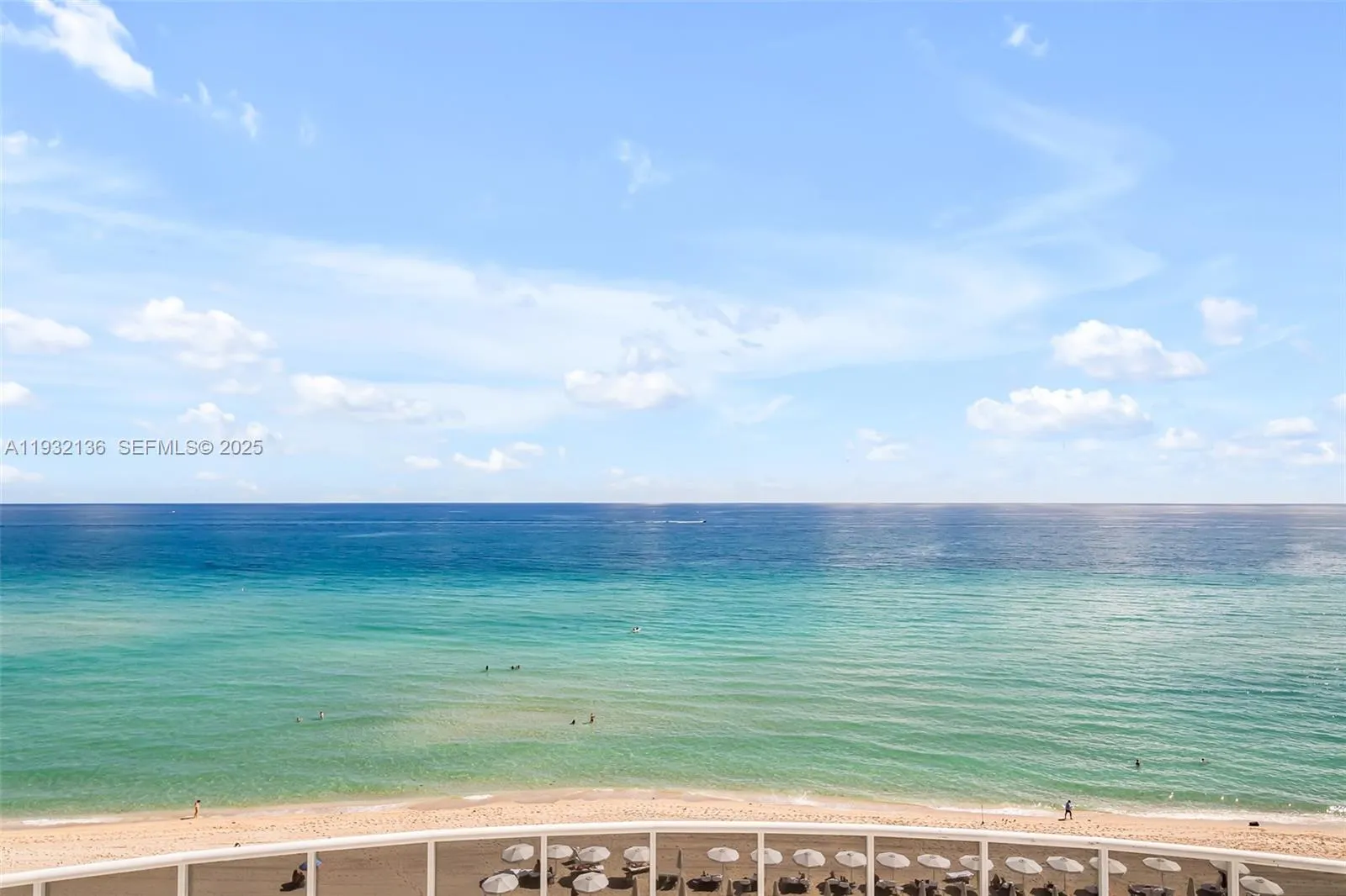 Foto de propiedad en 16001 Collins Avenue 701, Sunny Isles Beach, FL 33160 Sunny Isles Beach con MLS# 
