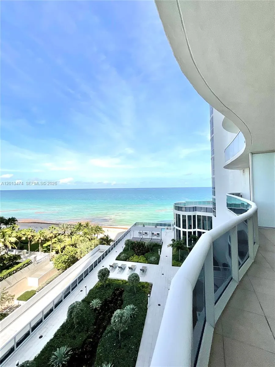 Foto de propiedad en 16001 Collins Avenue 703, Sunny Isles Beach, FL 33160 Sunny Isles Beach con MLS# 