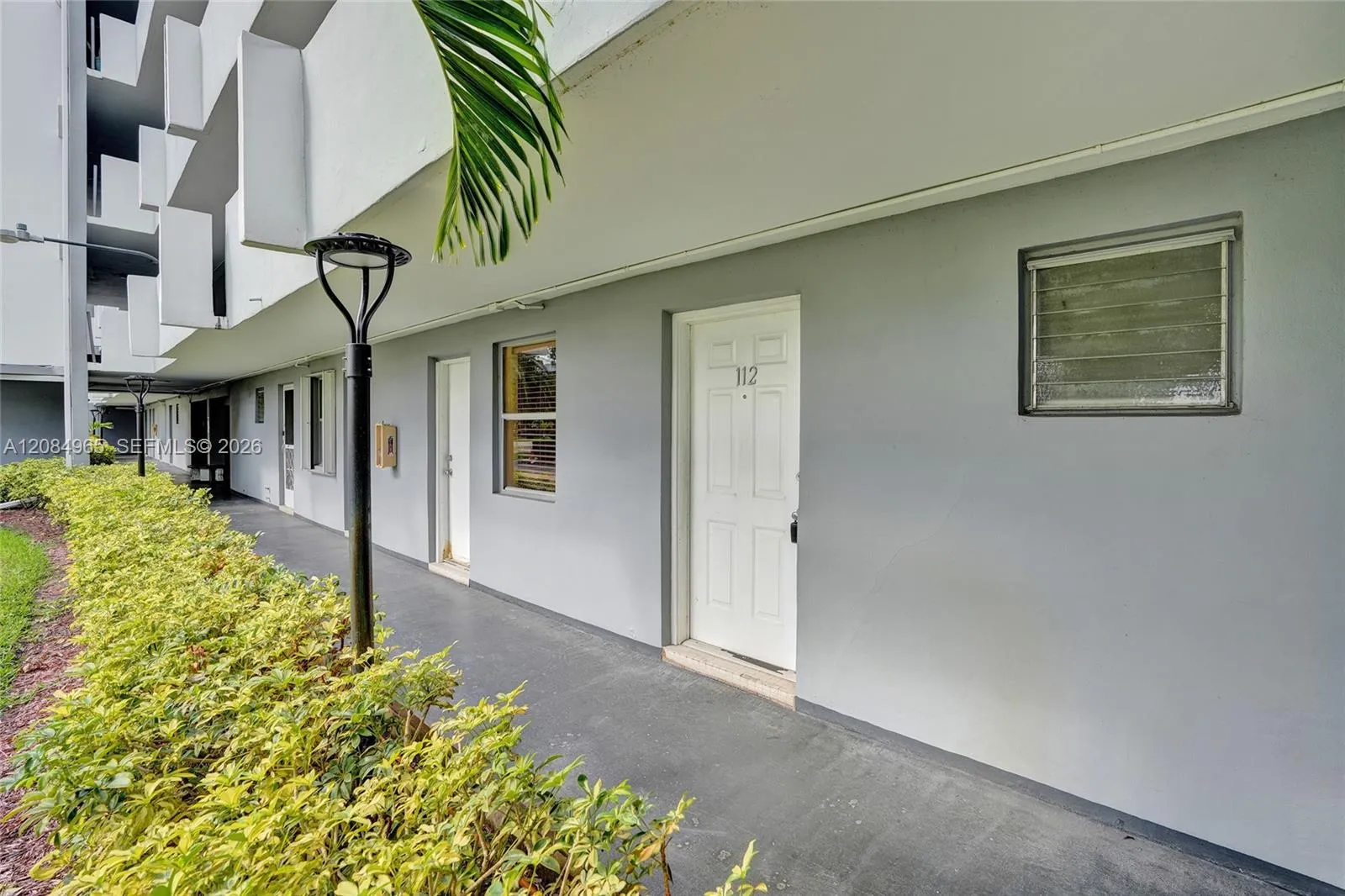 Foto de propiedad en 1601 NE 191 Street B112, Miami, FL 33179 Miami con MLS# 
