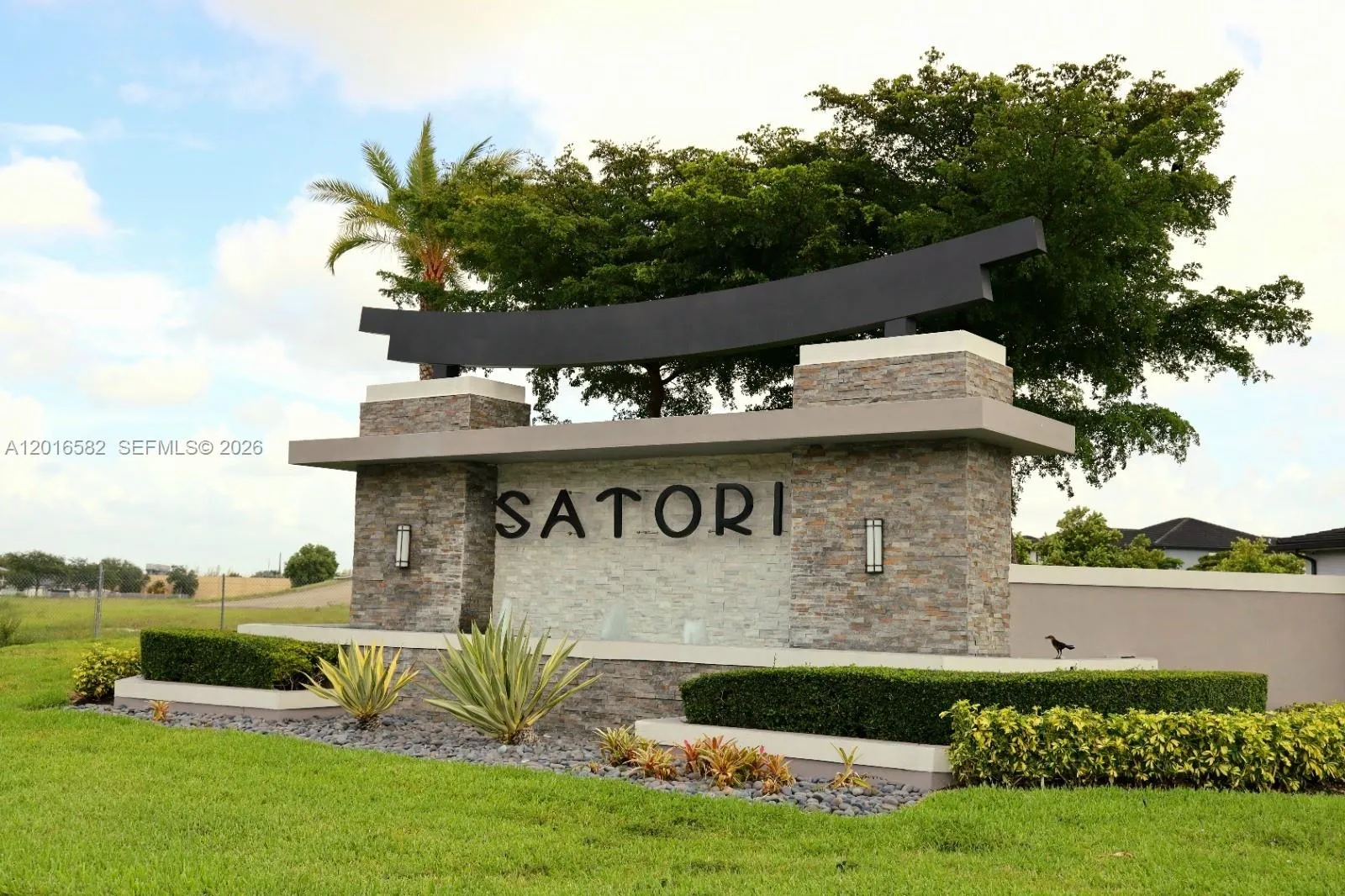 Foto de propiedad en 16012 NW 91st Court, Miami Lakes, FL 33018 Miami Lakes con MLS# 