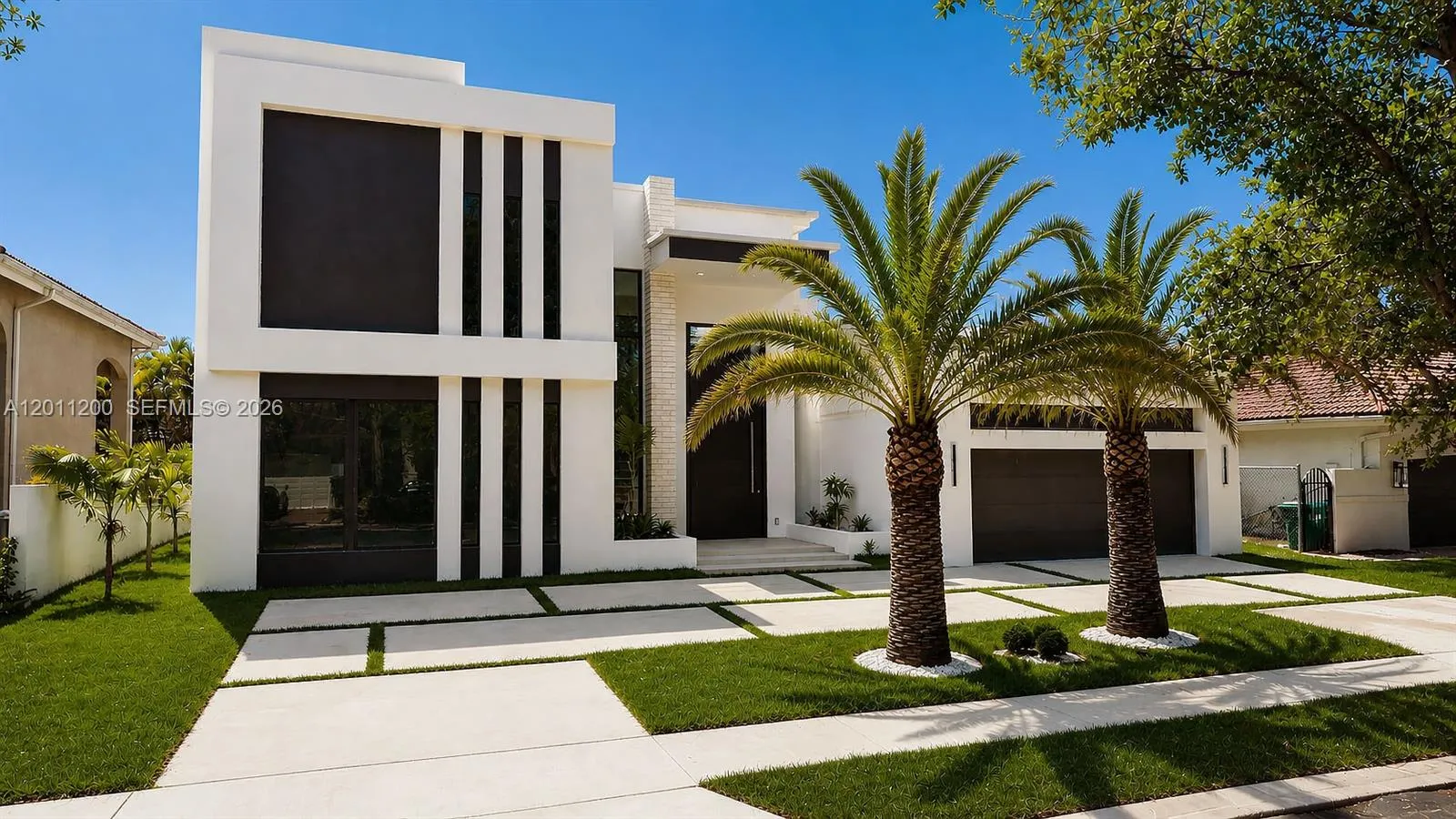 Foto de propiedad en 16022 NW 83rd Court, Miami Lakes, FL 33016 Miami Lakes con MLS# 