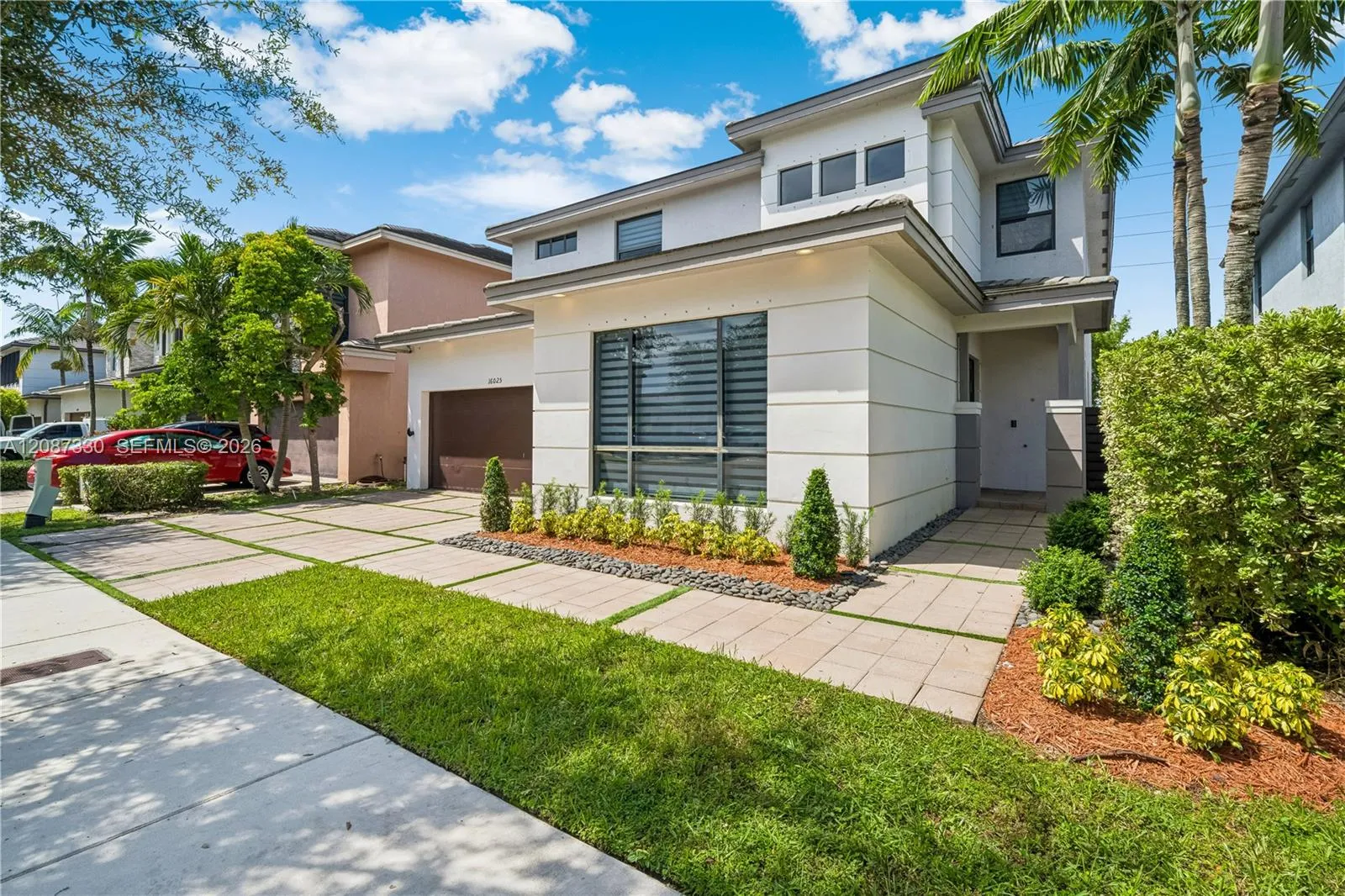 En Venta 16025 SW 136th Terrace, Miami, FL 33196, Miami, FL 33196