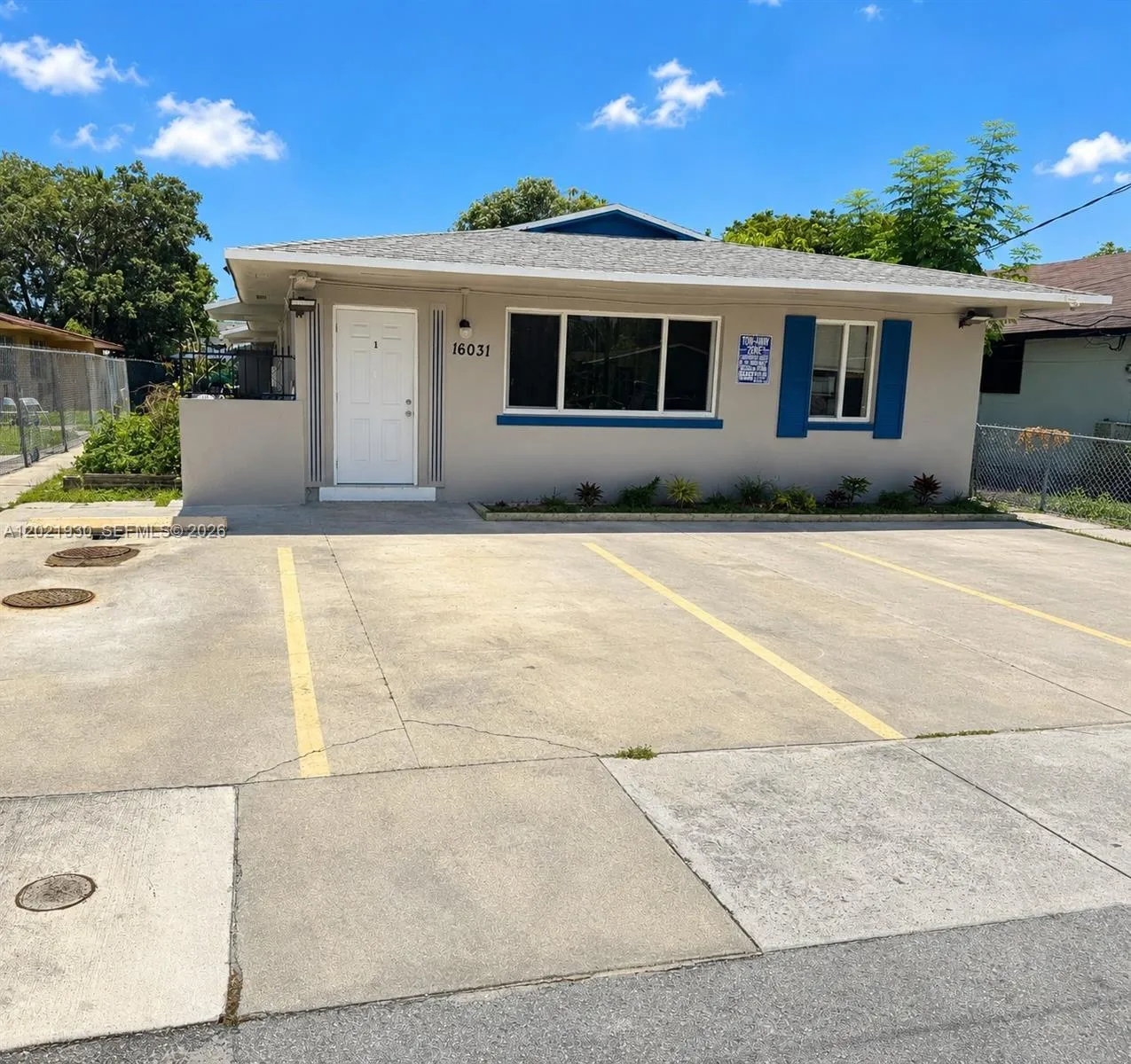 Foto de propiedad en 16031 NE 19th Place, North Miami Beach, FL 33162 North Miami Beach con MLS# 