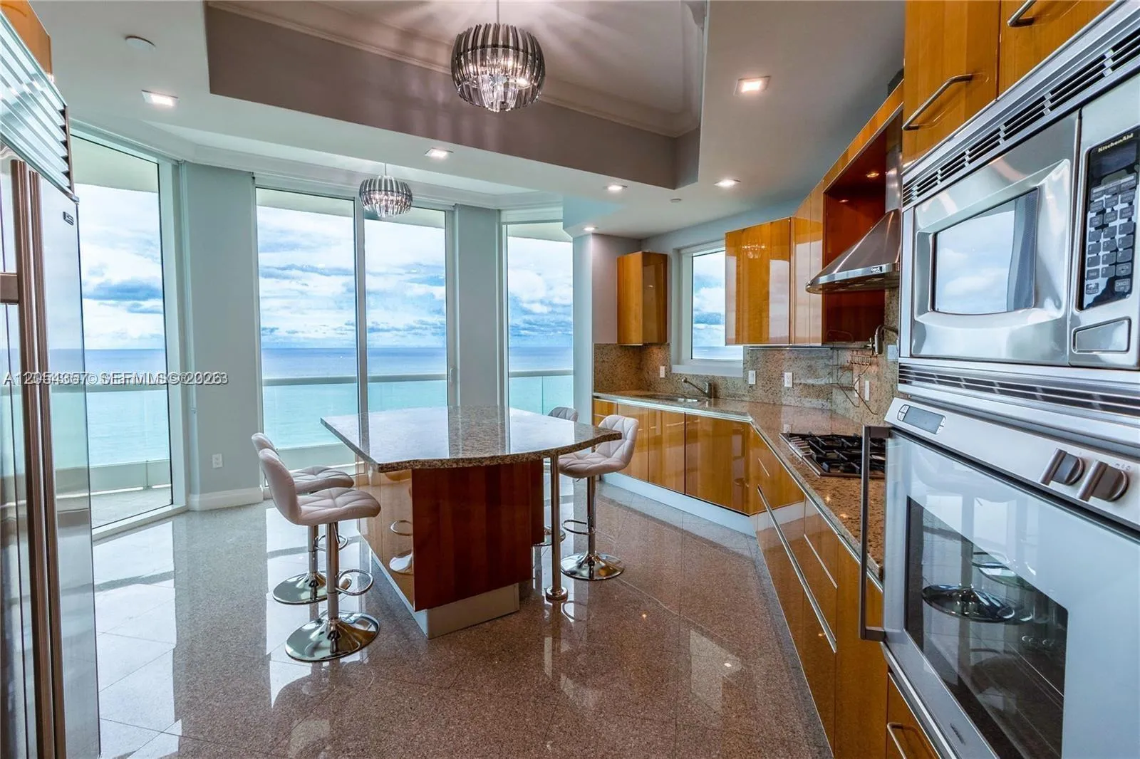 En Renta 16051 Collins Avenue 2402, Sunny Isles Beach, FL 33160, Sunny Isles Beach, FL 33160