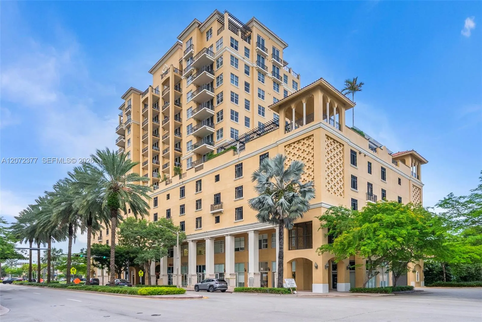 En Venta 1607 Ponce De Leon Boulevard 9B, Coral Gables, FL 33134, Coral Gables, FL 33134