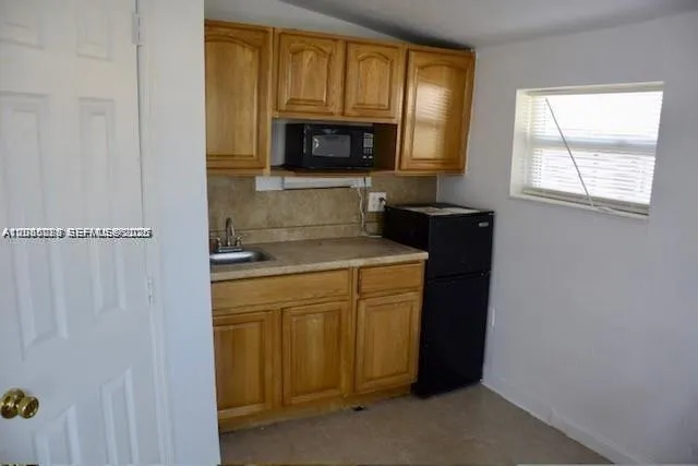 En Renta 1610 SW 87th Court 101, Miami, FL 33165, Miami, FL 33165