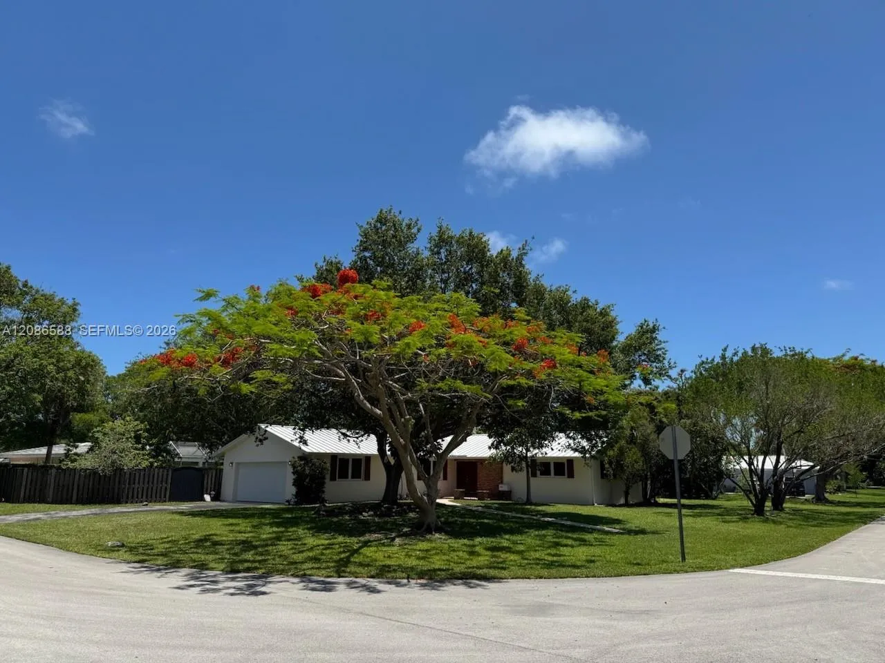En Venta 16101 SW 87th Court, Palmetto Bay, FL 33157, Palmetto Bay, FL 33157