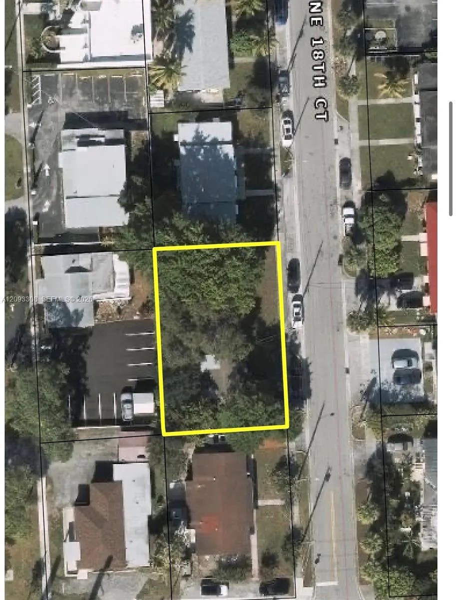 En Venta 16122 NE 18th Court, North Miami Beach, FL 33162, North Miami Beach, FL 33162