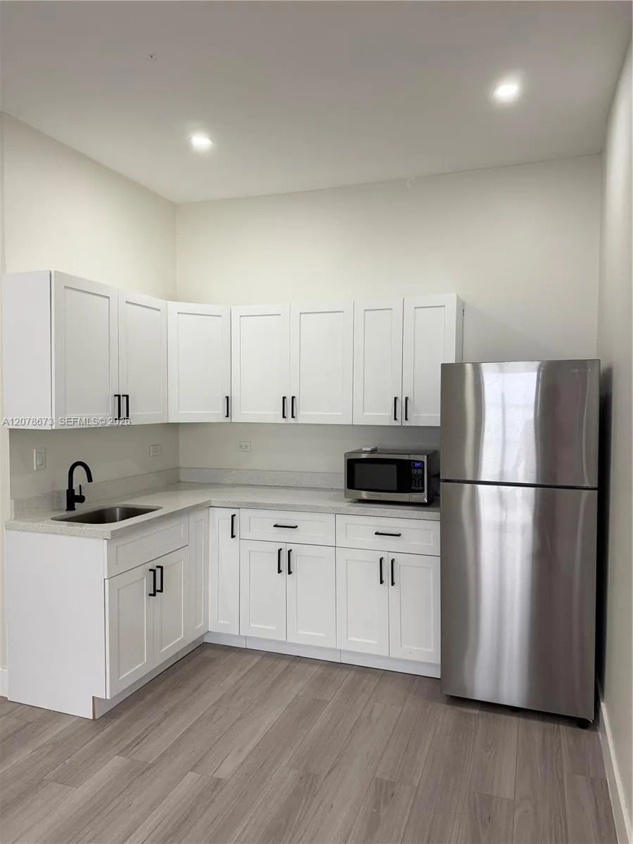 En Renta 16147 SW 66th Terrace Studio, Miami, FL 33193, Miami, FL 33193