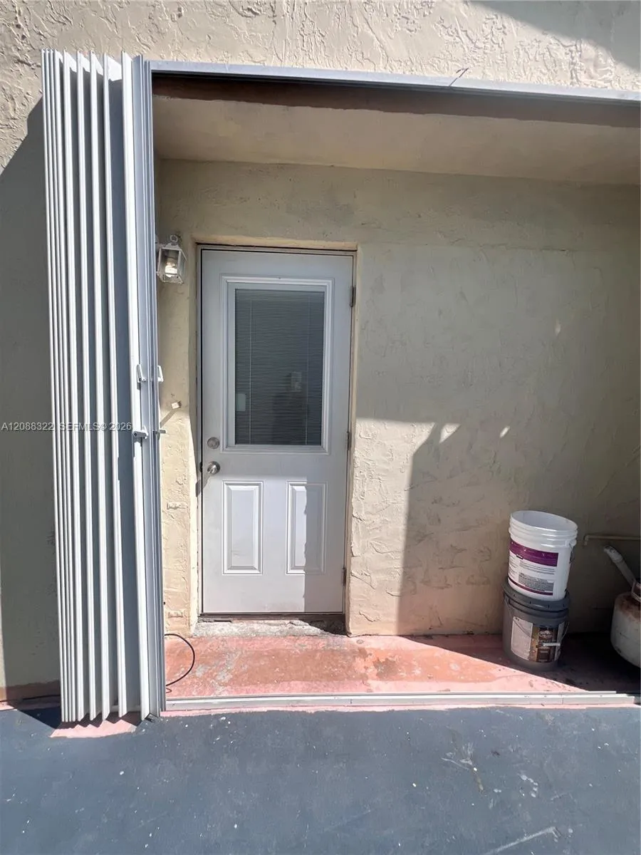 En Renta 1615 SW 137th Place 2, Miami, FL 33175, Miami, FL 33175