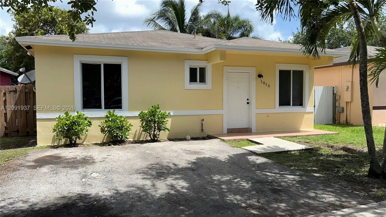 Foto de propiedad en 1615 SW 3rd Court, Homestead, FL 33030 Homestead con MLS# 
