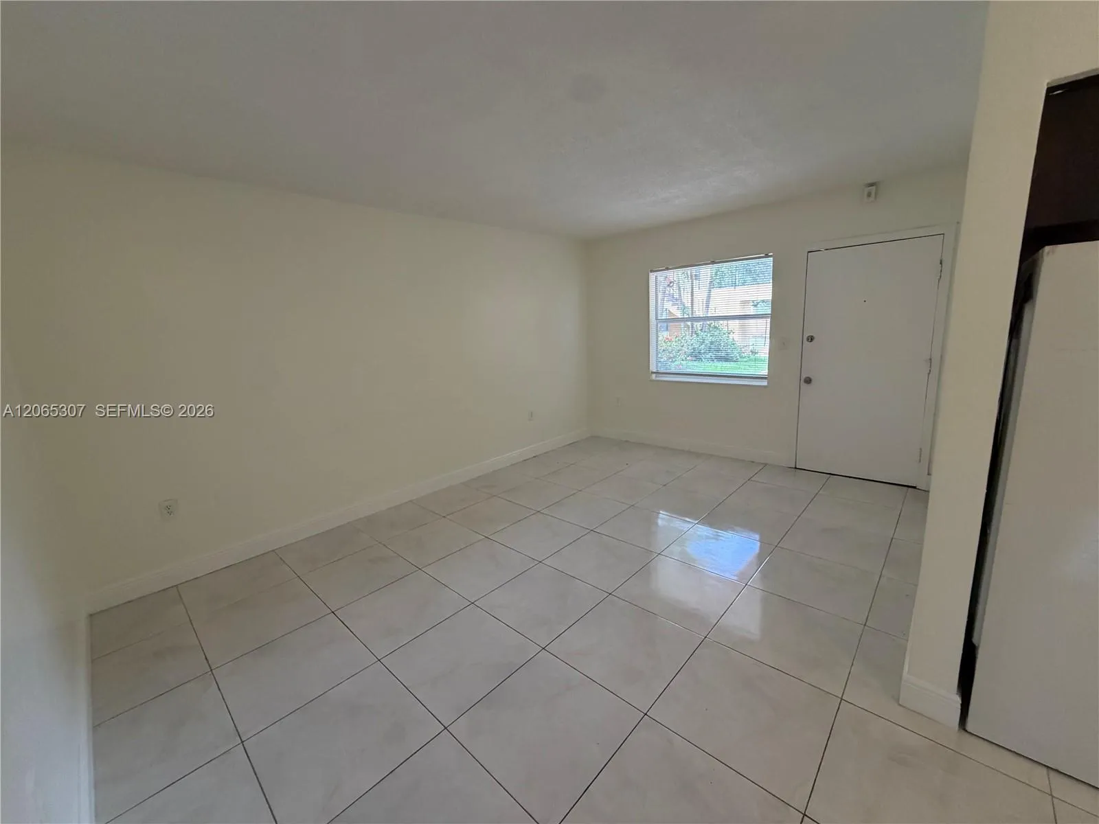 Foto de propiedad en 16150 NE 19th Court 2, North Miami Beach, FL 33162 North Miami Beach con MLS# 