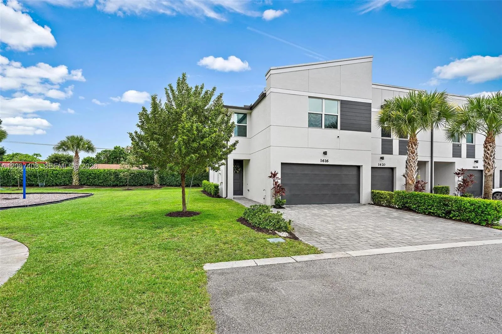 Foto de propiedad en 1616 Lindley Street, Mangonia Park, FL 33407 Mangonia Park con MLS# 
