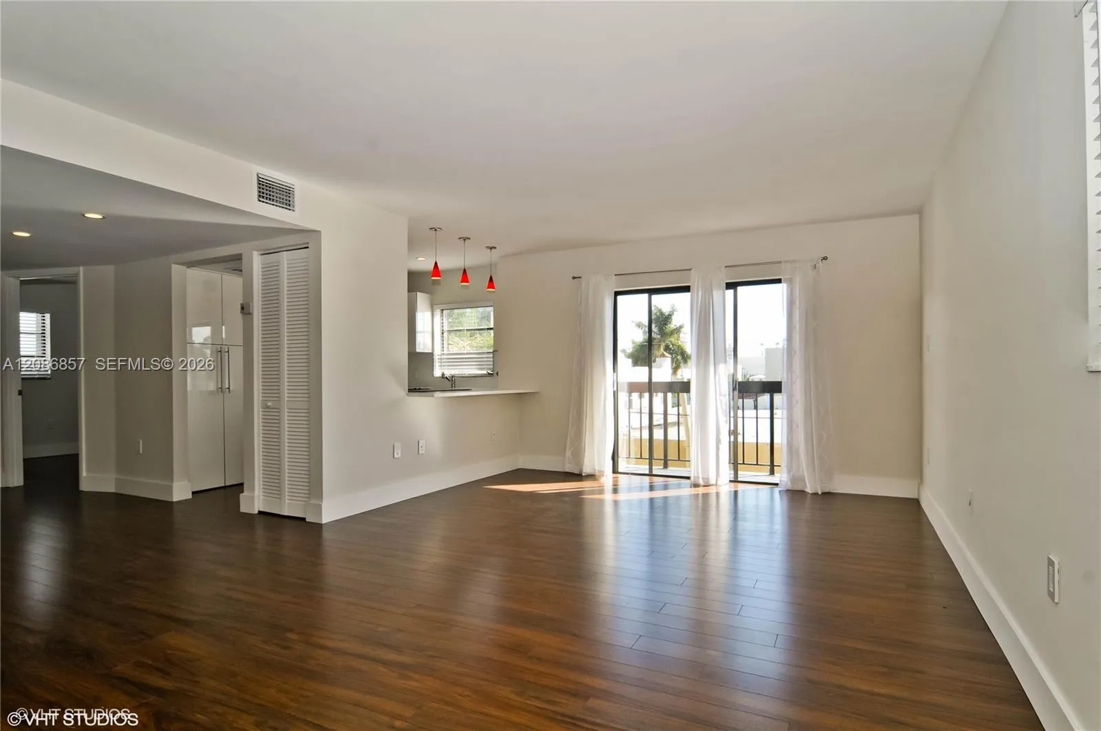 En Venta 1617 Jefferson Avenue 404, Miami Beach, FL 33139, Miami Beach, FL 33139