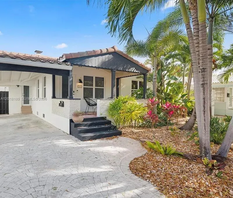 Foto de propiedad en 1617 NE 3rd Court, Fort Lauderdale, FL 33301 Fort Lauderdale con MLS# 