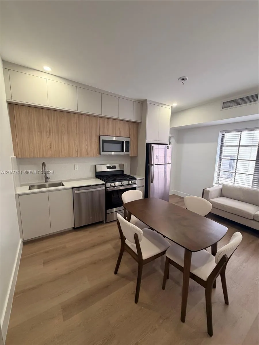Foto de propiedad en 1619 Jefferson Avenue 309, Miami Beach, FL 33139 Miami Beach con MLS# 