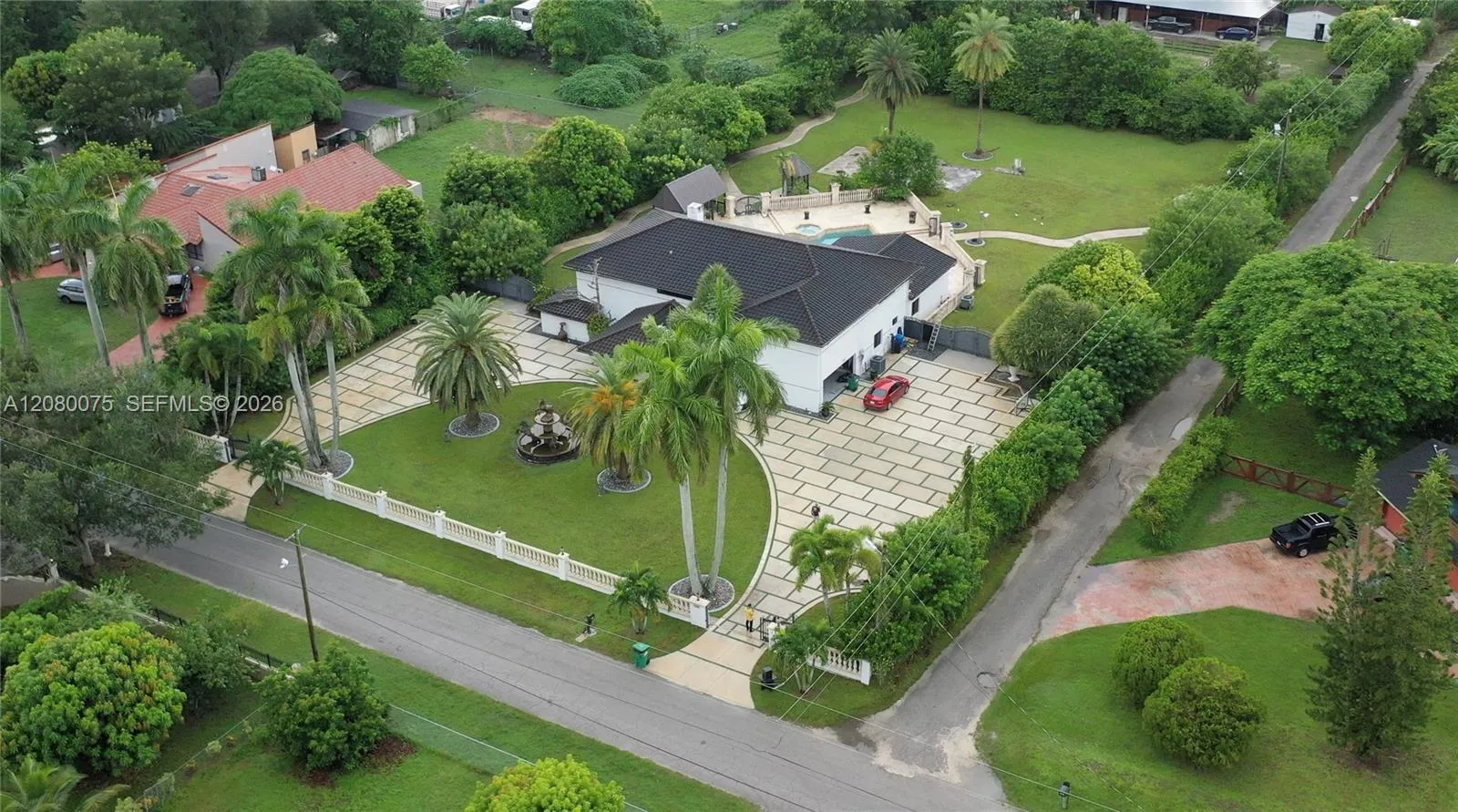 Foto de propiedad en 16200 SW 173rd Avenue 1, Miami, FL 33187 Miami con MLS# 