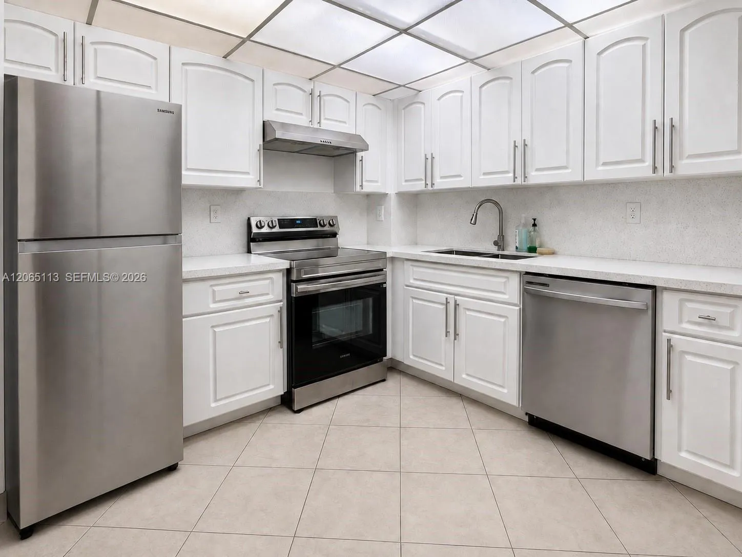 Foto de propiedad en 1621 Collins Avenue 402, Miami Beach, FL 33139 Miami Beach con MLS# 