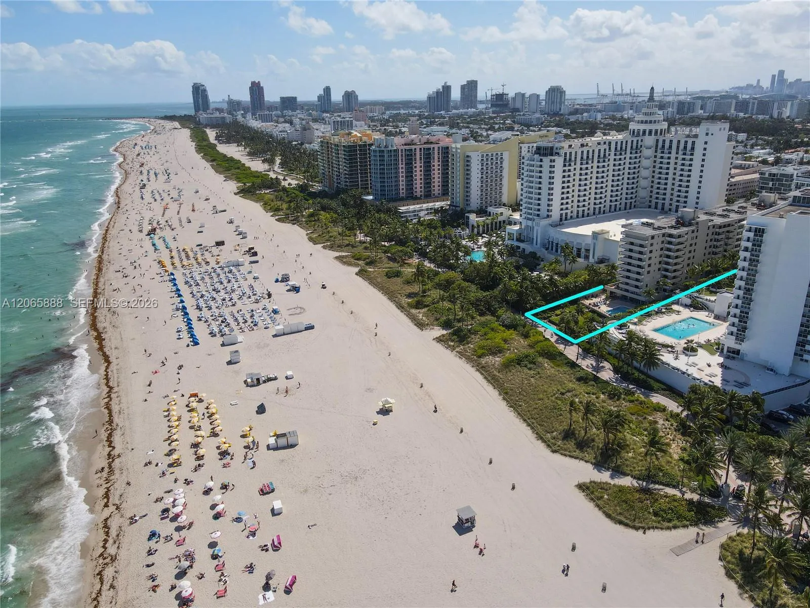 Foto de propiedad en 1621 Collins Avenue 908, Miami Beach, FL 33139 Miami Beach con MLS# 