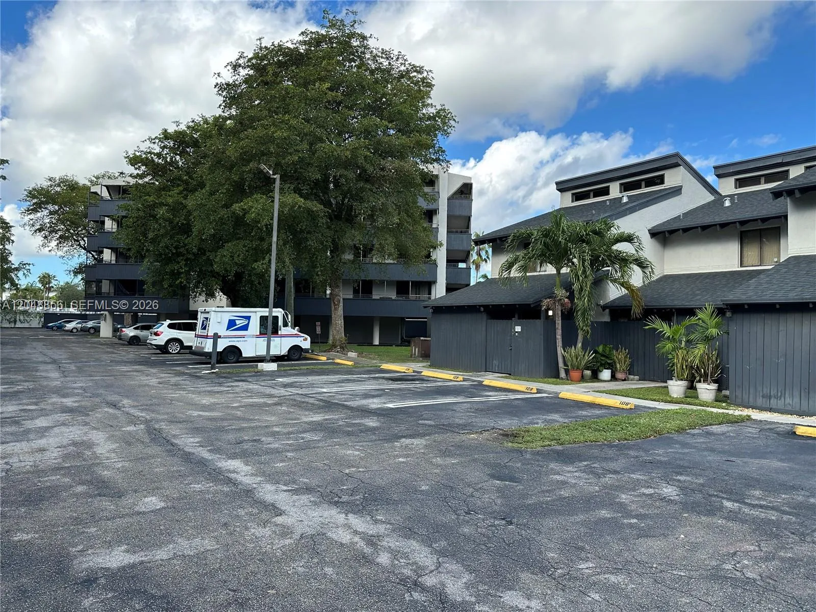 En Renta 16220 NW 2nd Avenue 412, Miami, FL 33169, Miami, FL 33169