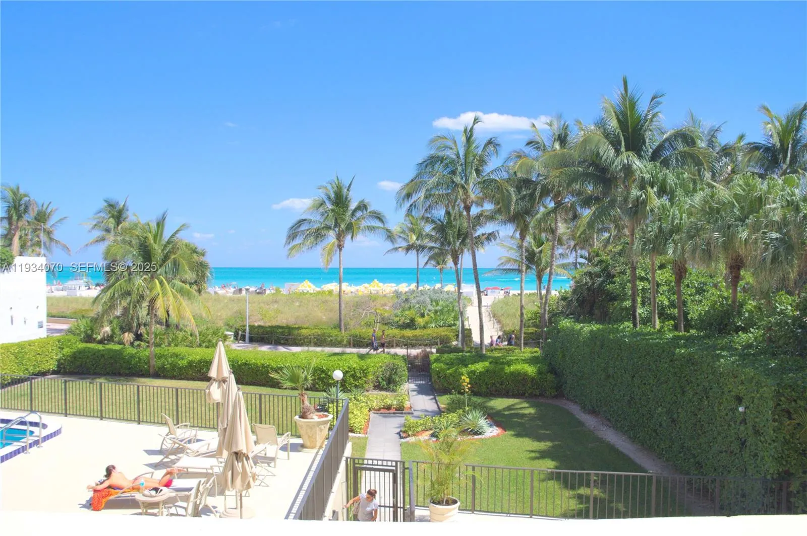 Foto de propiedad en 1623 Collins Avenue 218, Miami Beach, FL 33139 Miami Beach con MLS# 