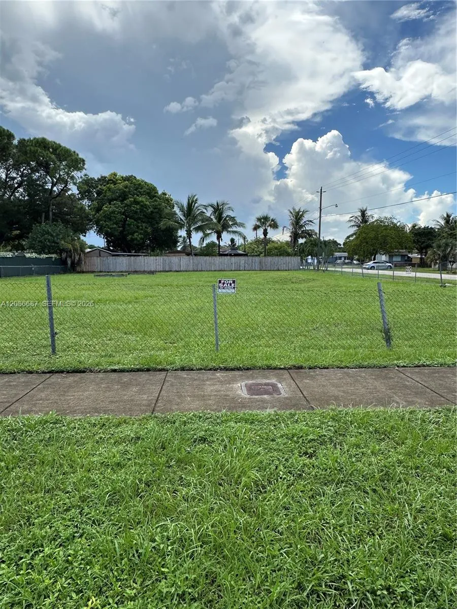 En Venta 16240 NW 38th Place, Miami Gardens, FL 33054, Miami Gardens, FL 33054