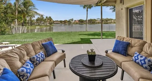 Foto de propiedad en 16247 Erie Place, Davie, FL 33331 Davie con MLS# 