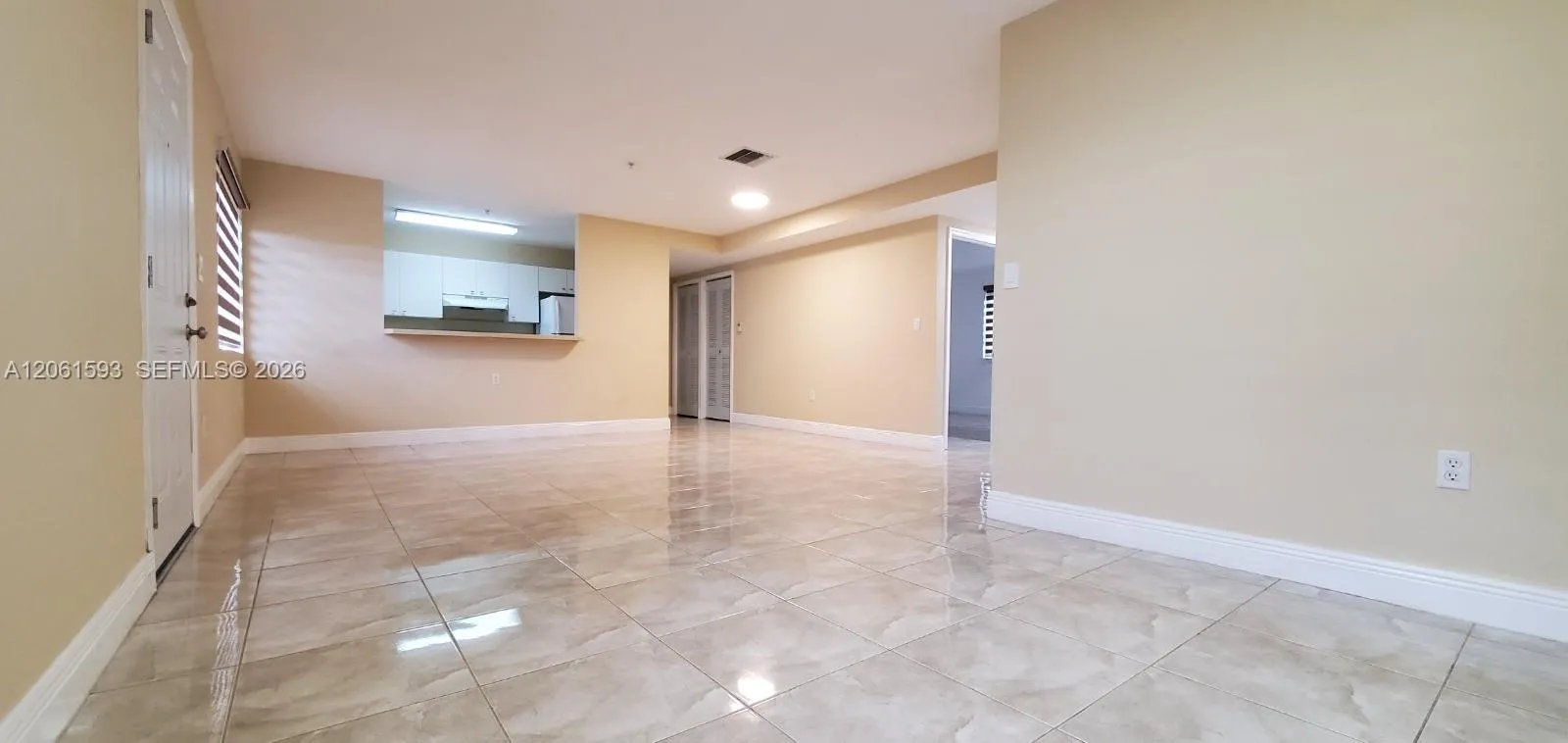 Foto de propiedad en 1627 NW 18th Street 310, Miami, FL 33125 Miami con MLS# 