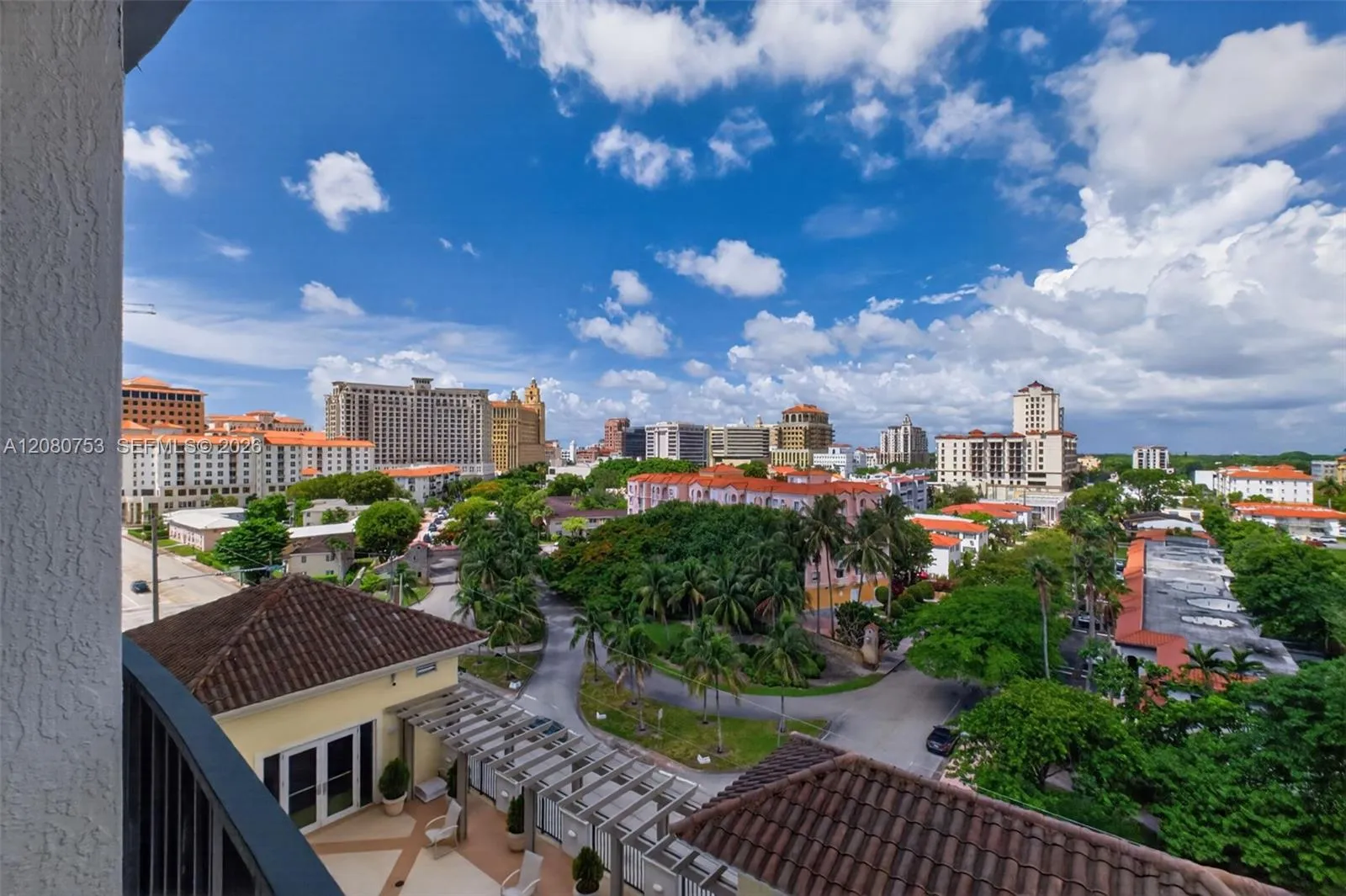 En Venta 1627 SW 37th Avenue 502, Miami, FL 33145, Miami, FL 33145