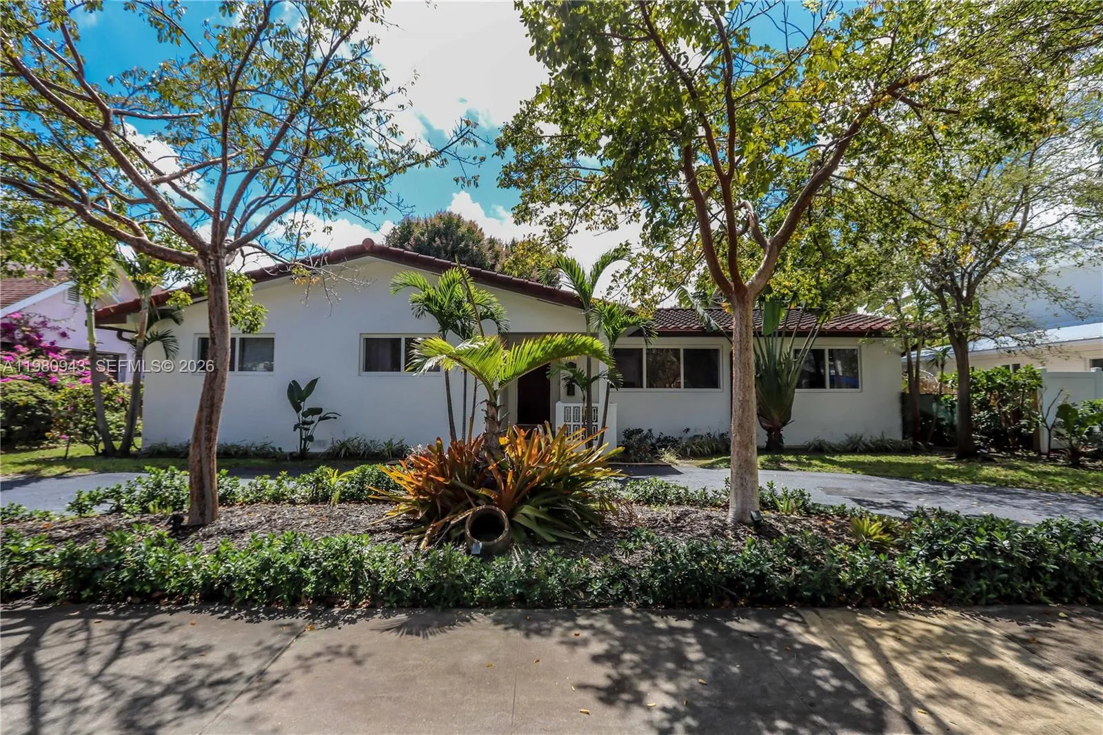 Vendido 1628 Monroe Street, Hollywood, FL 33020, Hollywood, FL 33020