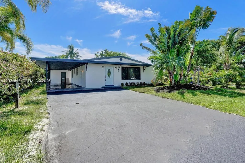 Foto de propiedad en 1628 NE 7th Avenue, Fort Lauderdale, FL 33305 Fort Lauderdale con MLS# 