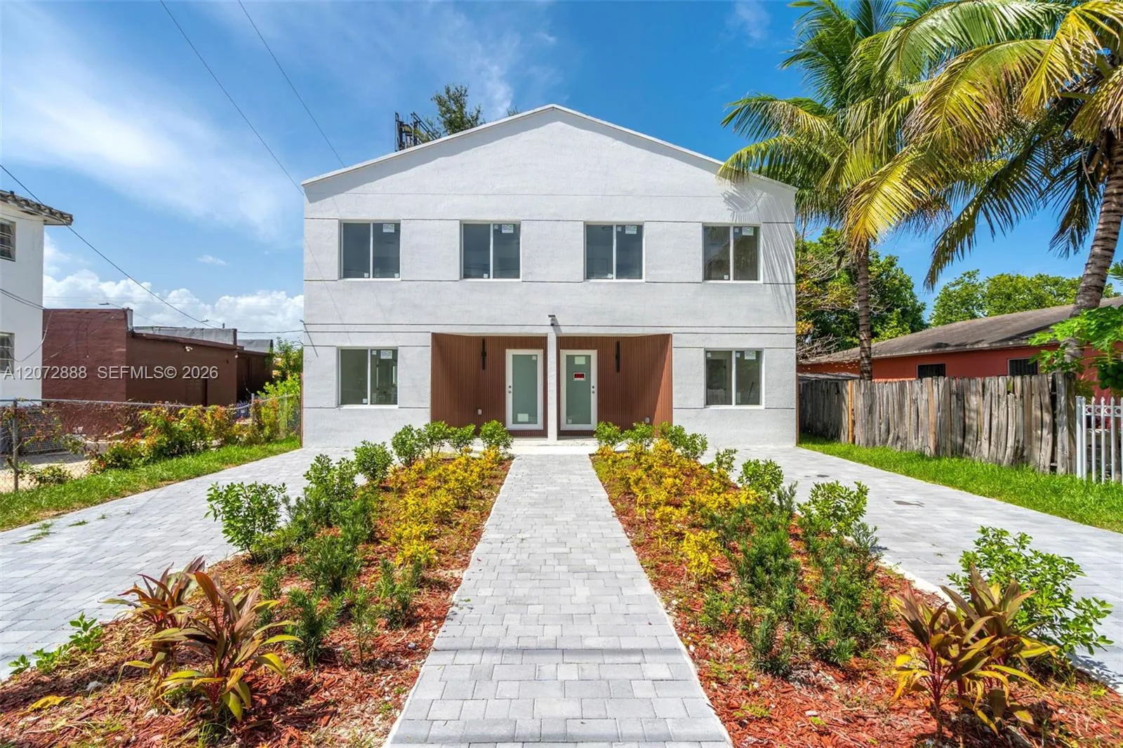 Foto de propiedad en 1629 NW 40th Street, Miami, FL 33142 Miami con MLS# 