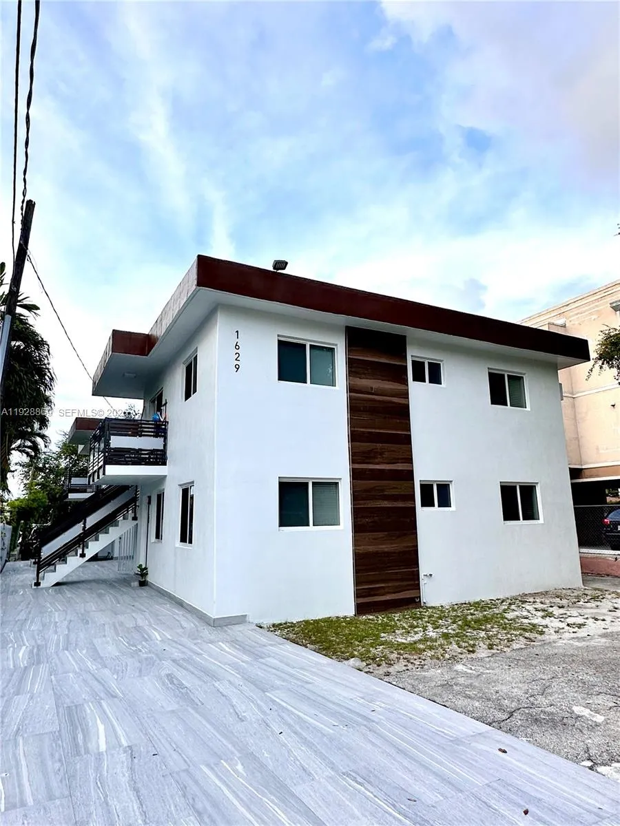 En Renta 1629 SW 3rd Street 5, Miami, FL 33135, Miami, FL 33135