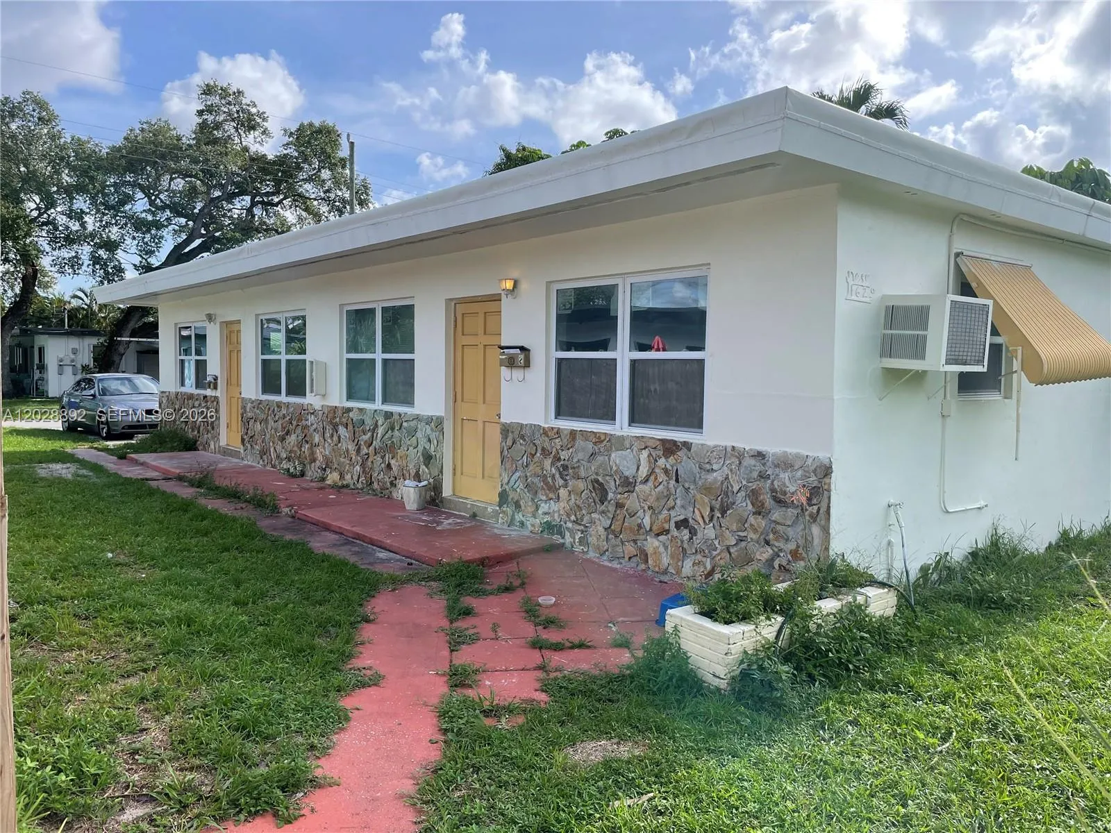 Foto de propiedad en 1629 Taft Street 1-2, Hollywood, FL 33020 Hollywood con MLS# 