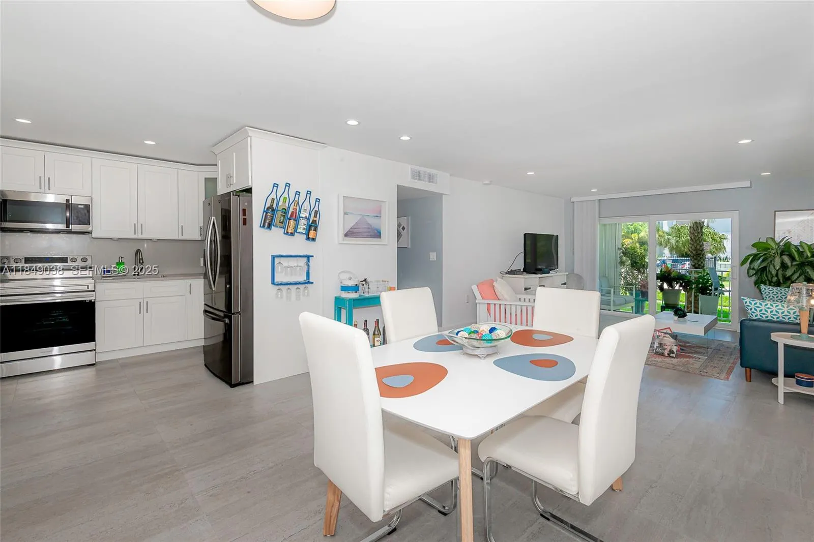 Foto de propiedad en 1631 NE 114th Street 112, Miami, FL 33181 Miami con MLS# 