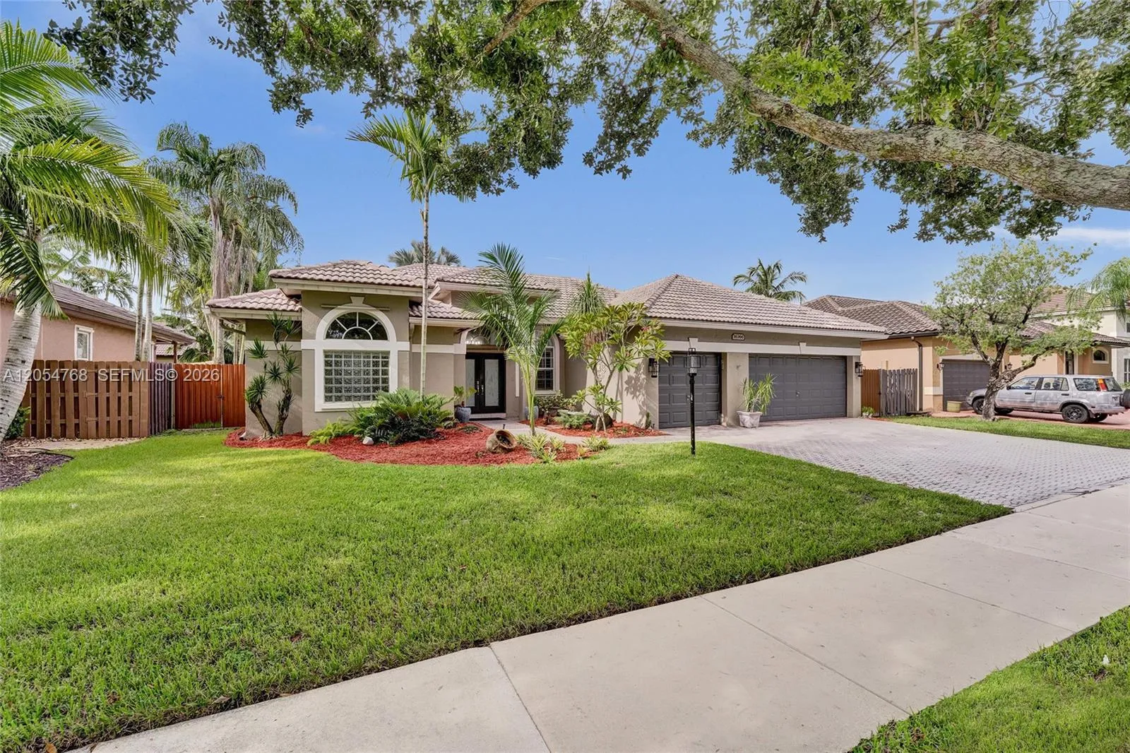 Vendido 16366 N Mariposa Circle N, Pembroke Pines, FL 33331, Pembroke Pines, FL 33331