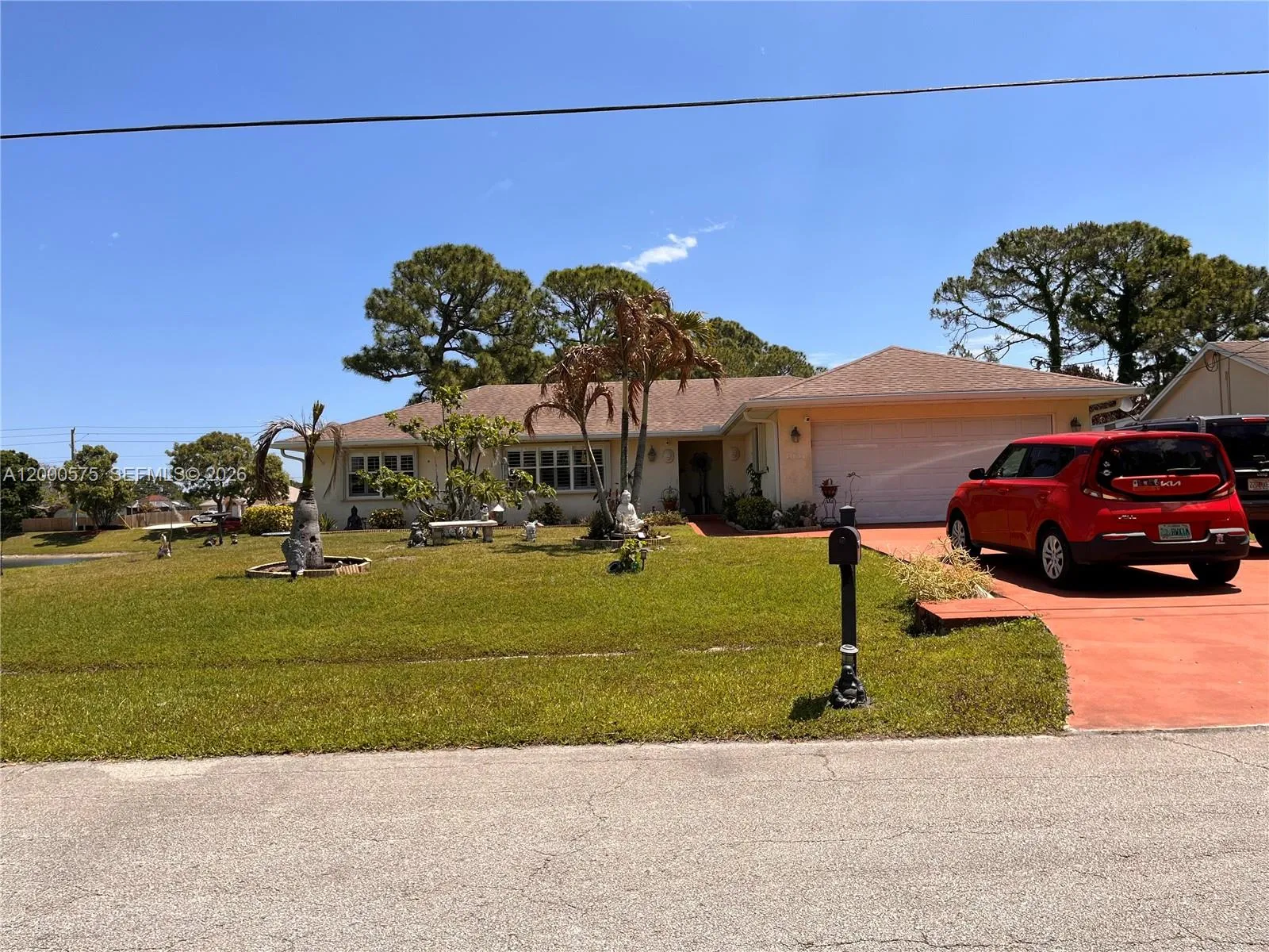 Foto de propiedad en 1637 SW Taurus Lane, Port St. Lucie, FL 34984 Port St. Lucie con MLS# 