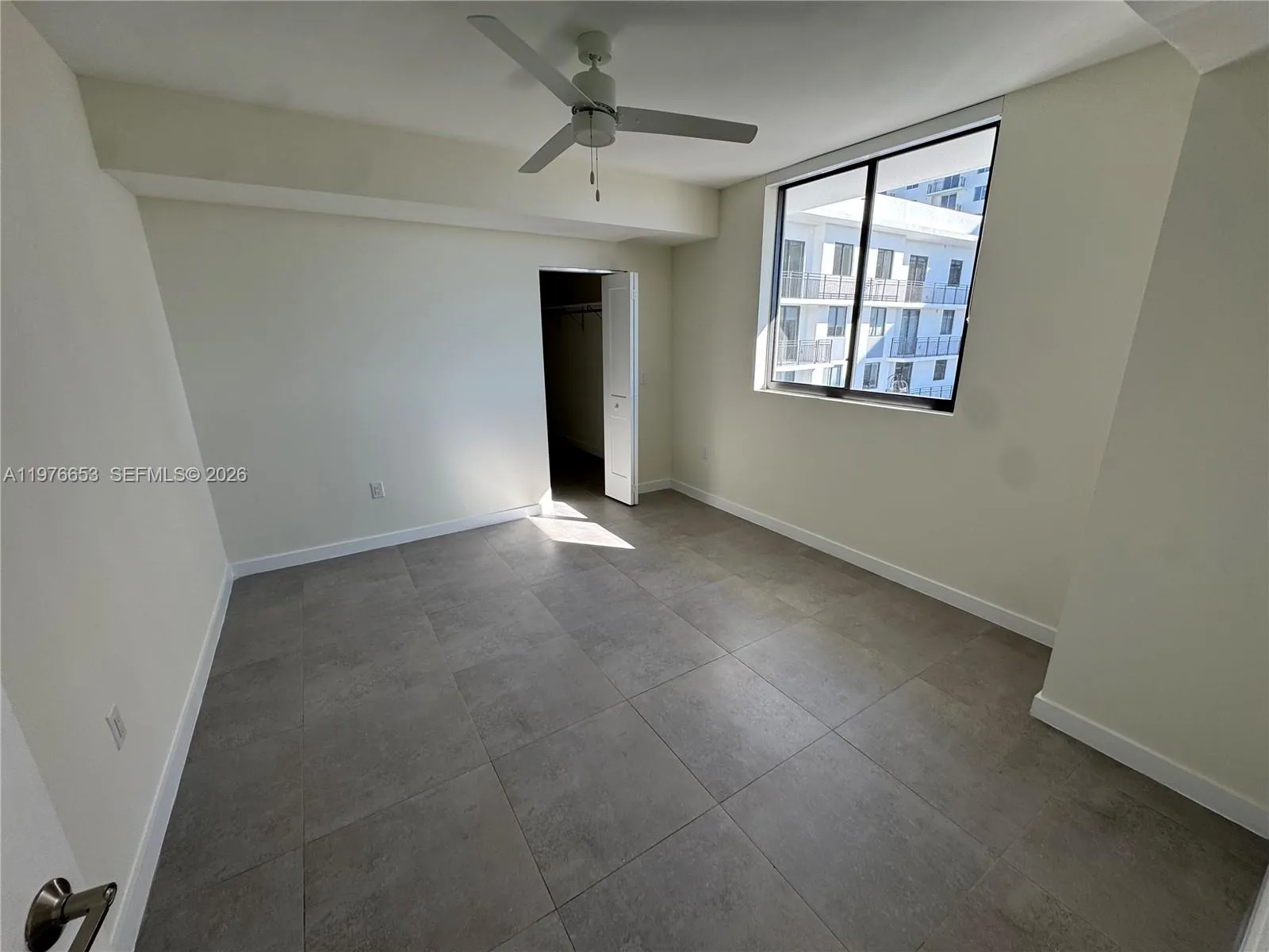 Foto de propiedad en 16395 Biscayne Boulevard PH 2211, North Miami Beach, FL 33160 North Miami Beach con MLS# 