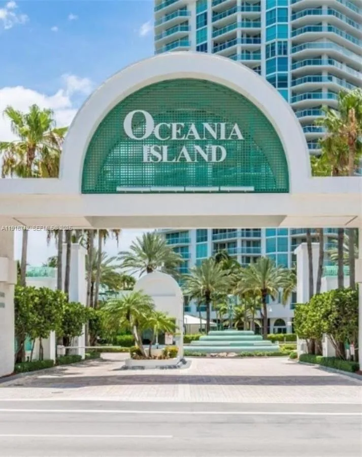 Foto de propiedad en 16400 Collins Avenue 1246, Sunny Isles Beach, FL 33160 Sunny Isles Beach con MLS# 