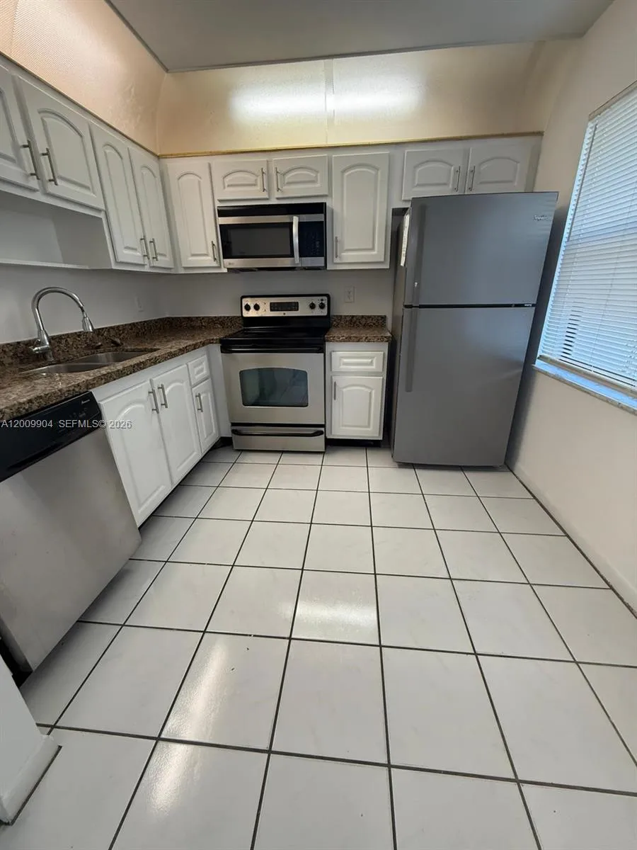 Foto de propiedad en 16413 Grape Way, Delray Beach, FL 33484 Delray Beach con MLS# 