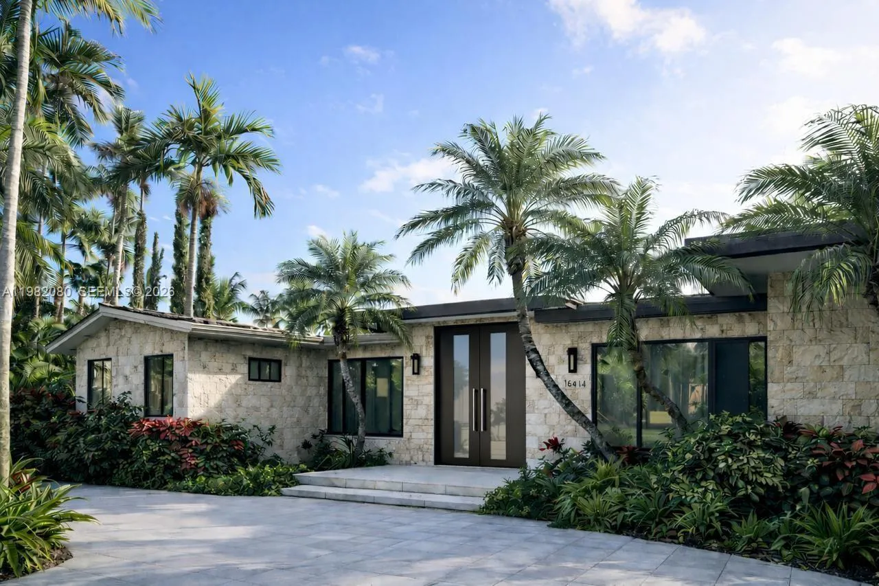 Foto de propiedad en 16414 NE 33rd Avenue, North Miami Beach, FL 33160 North Miami Beach con MLS# 