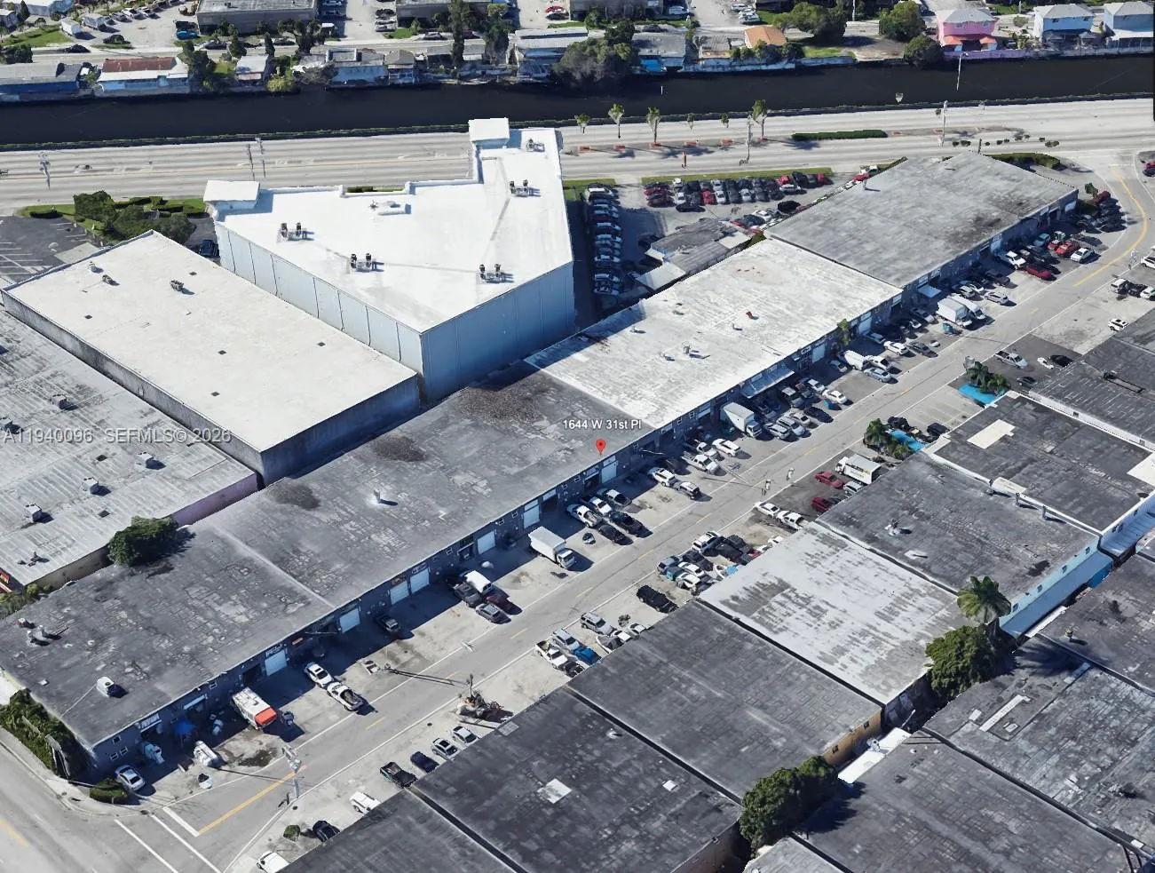 Foto de propiedad en 1644 W 31st Place, Hialeah, FL 33012 Hialeah con MLS# 