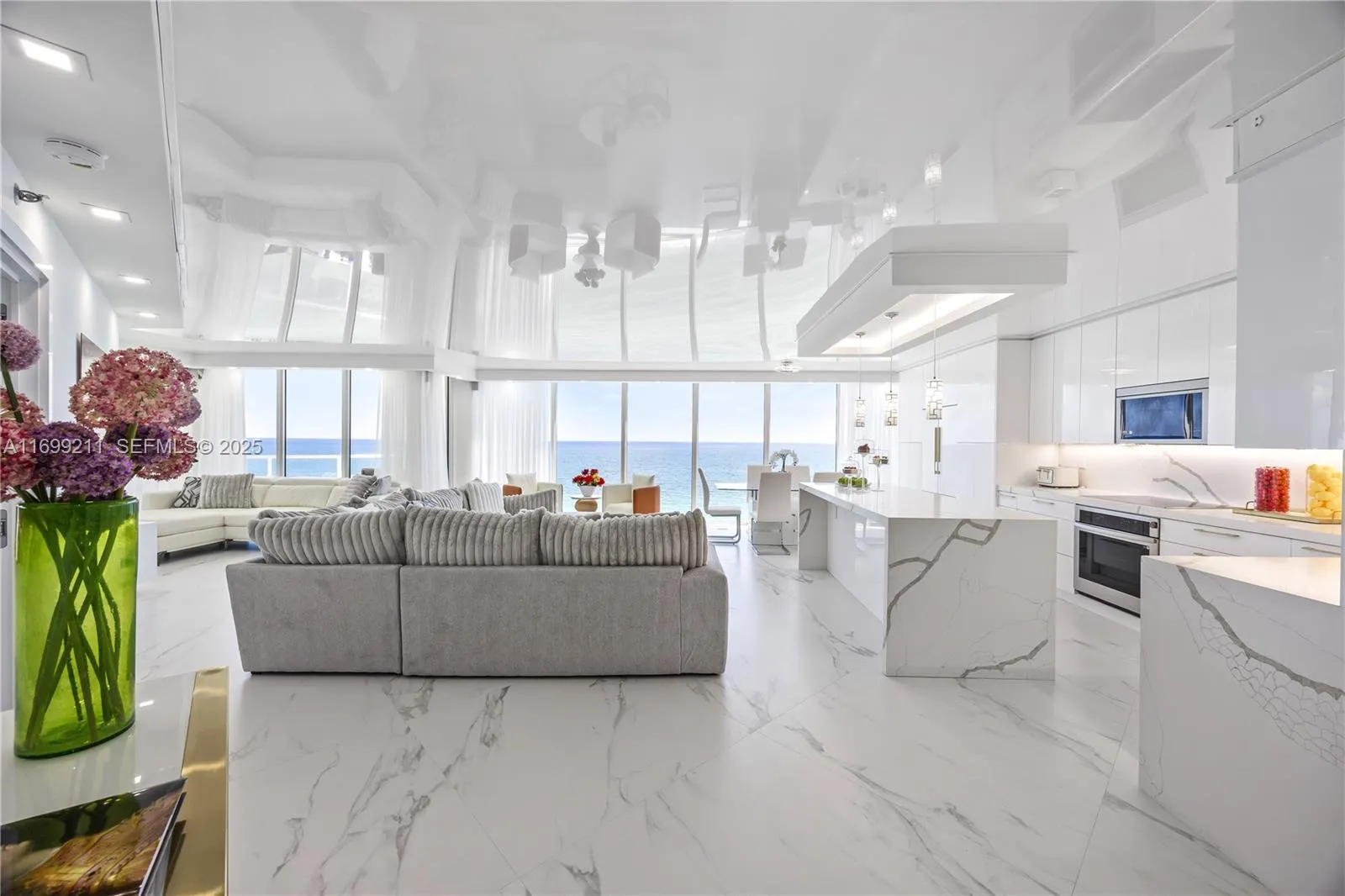Foto de propiedad en 16445 Collins Avenue 1126, Sunny Isles Beach, FL 33160 Sunny Isles Beach con MLS#