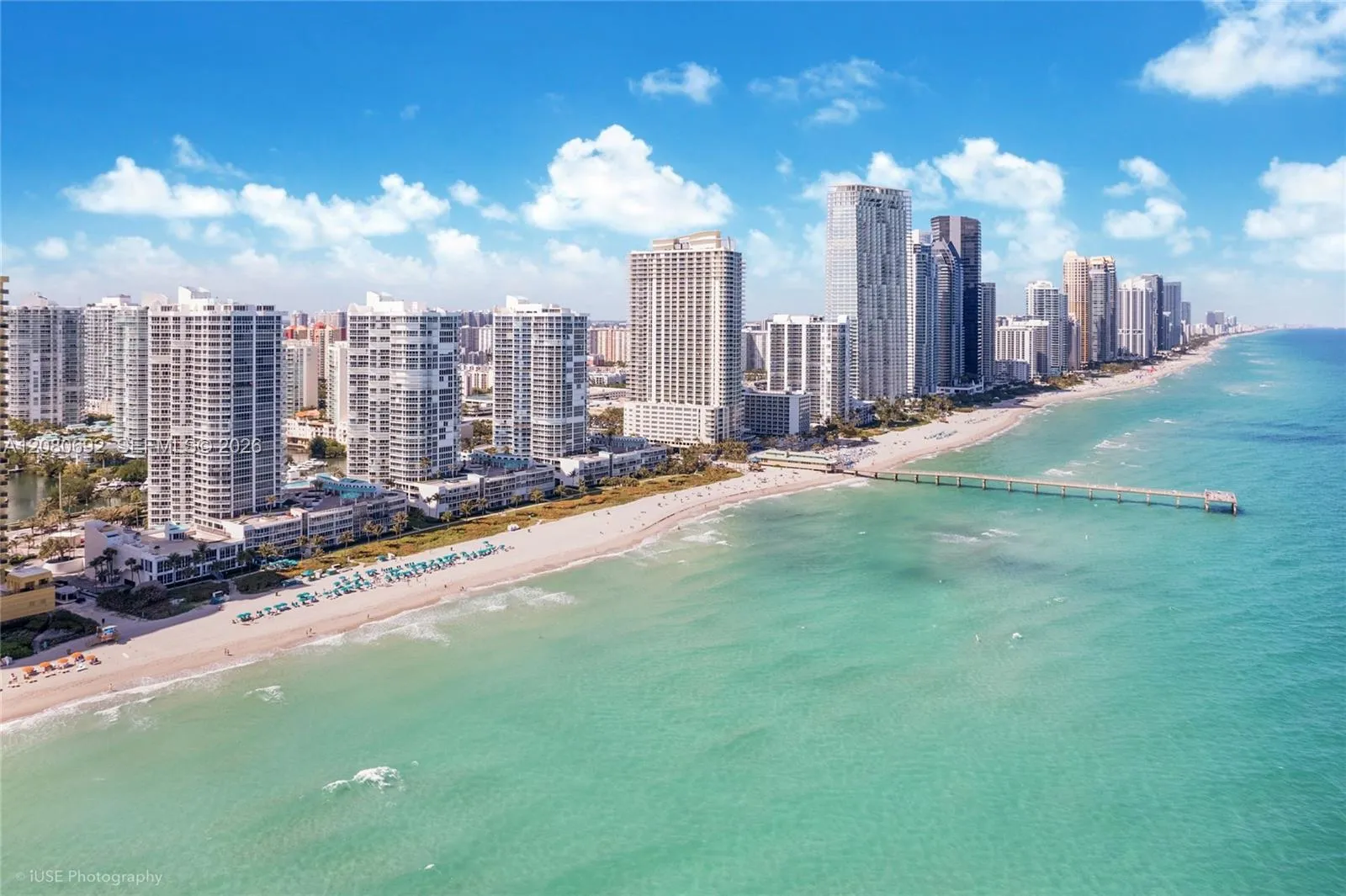 Foto de propiedad en 16445 Collins Avenue 825, Sunny Isles Beach, FL 33160 Sunny Isles Beach con MLS# 