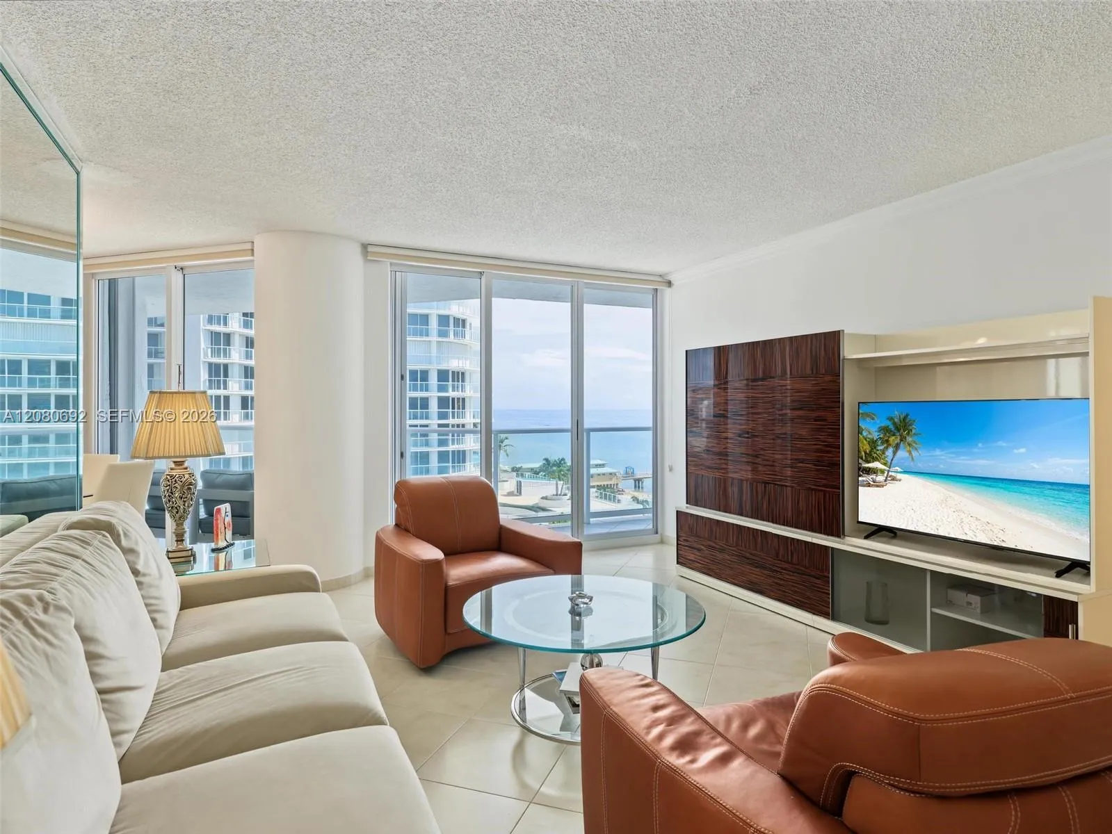 En Renta 16445 Collins Avenue 825, Sunny Isles Beach, FL 33160, Sunny Isles Beach, FL 33160