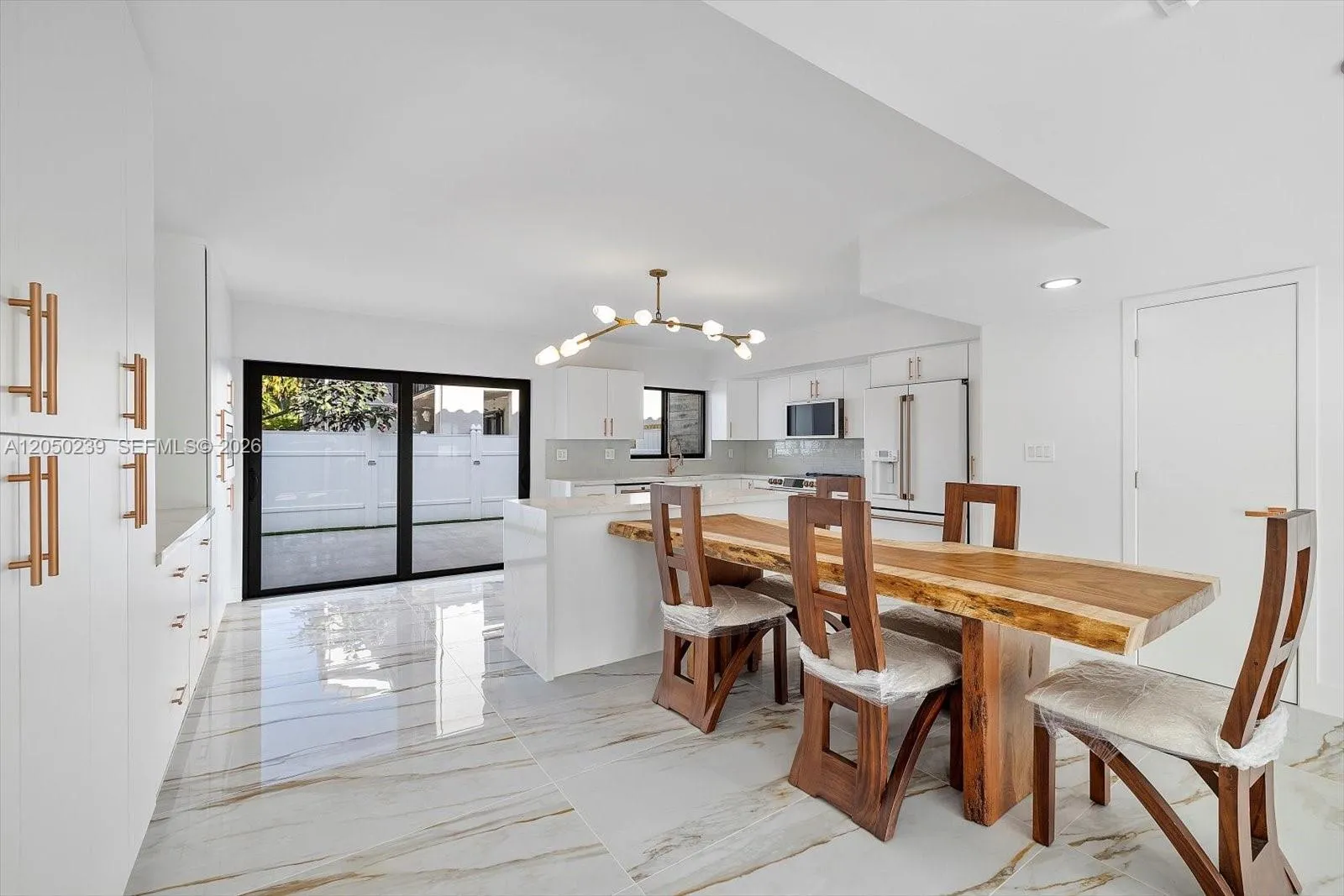 En Renta 16449 NE 26 Avenue 16, North Miami Beach, FL 33160, North Miami Beach, FL 33160