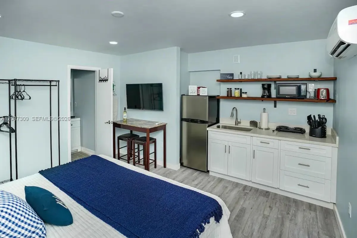 En Renta 1647 NW 29th Avenue 4, Miami, FL 33125, Miami, FL 33125